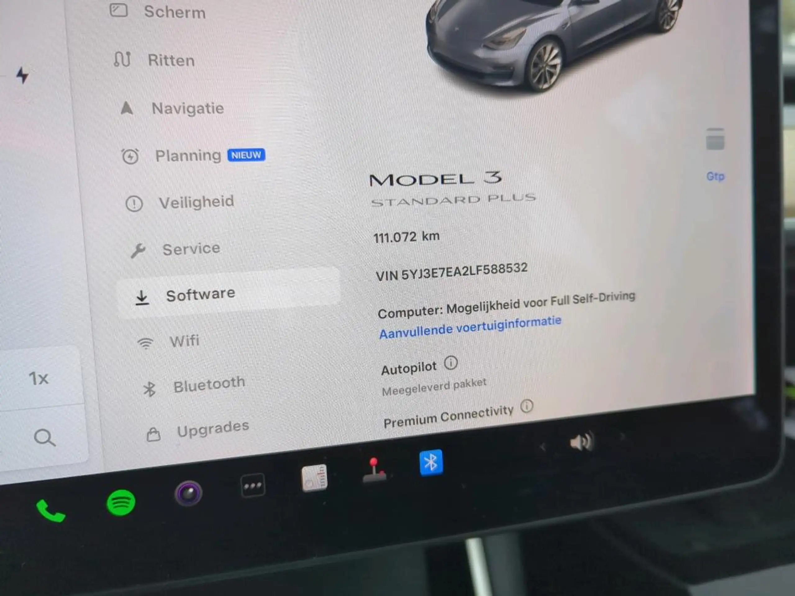 Tesla - Model 3