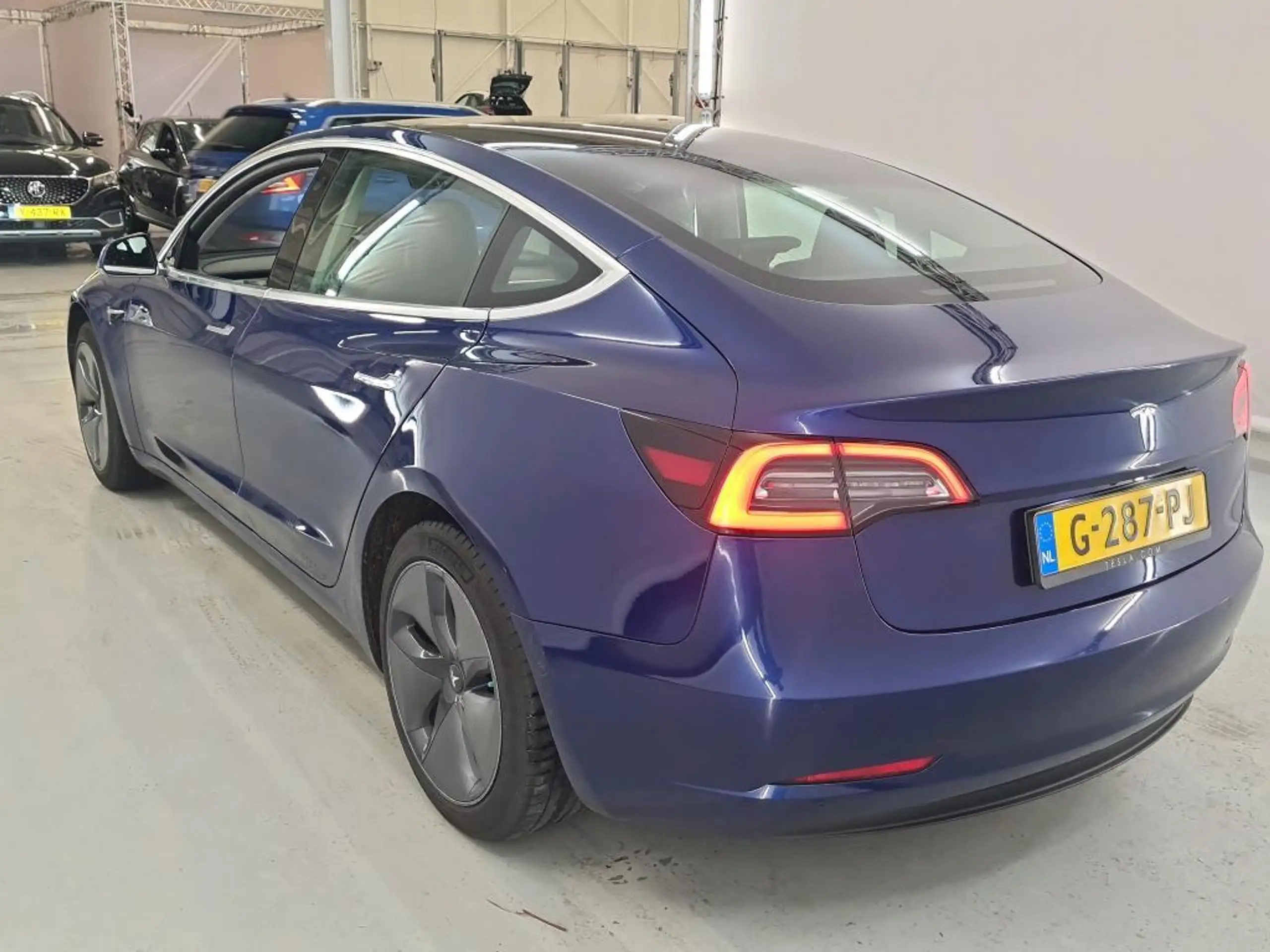 Tesla - Model 3