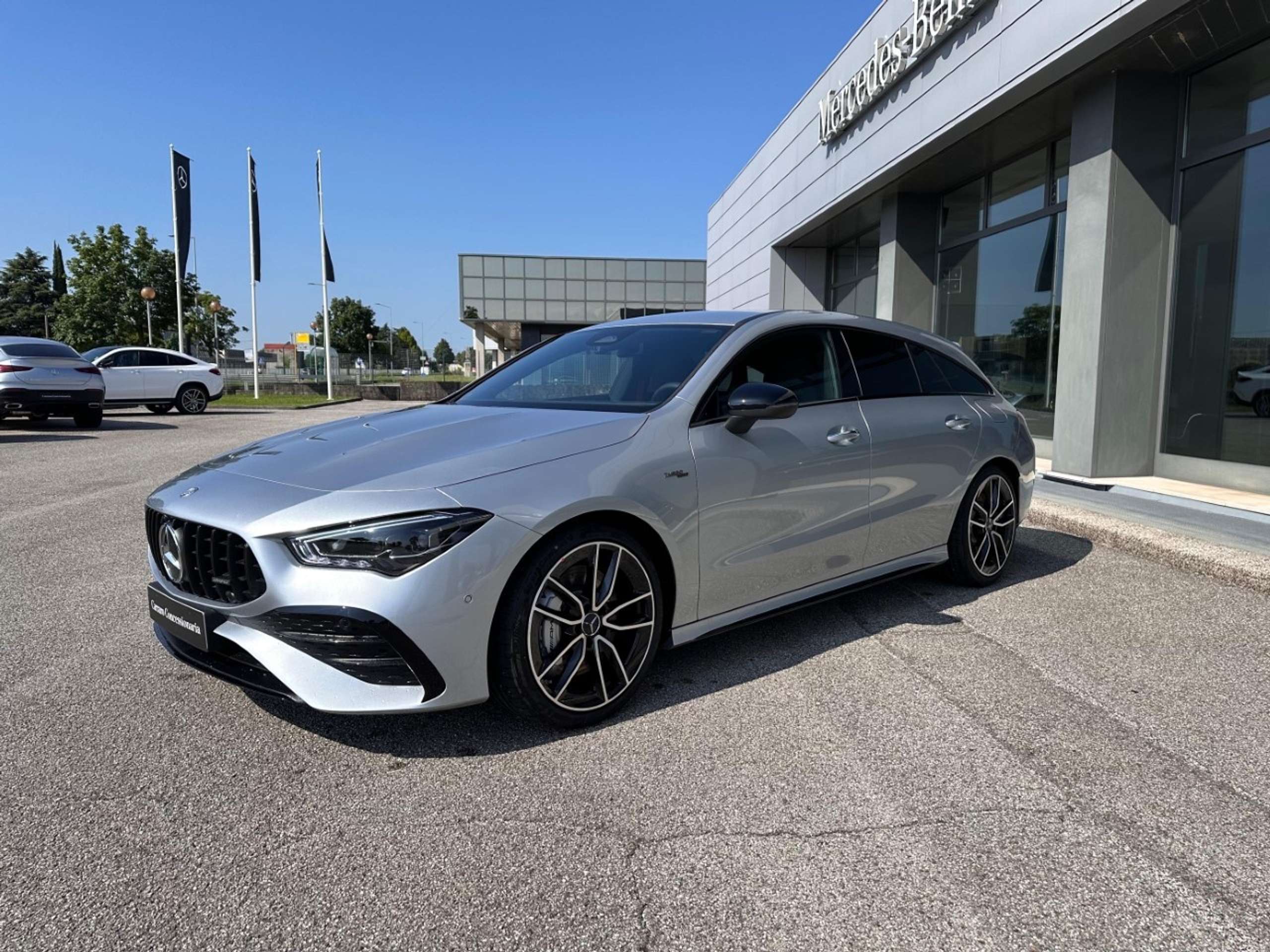 Mercedes-Benz - CLA 35 AMG