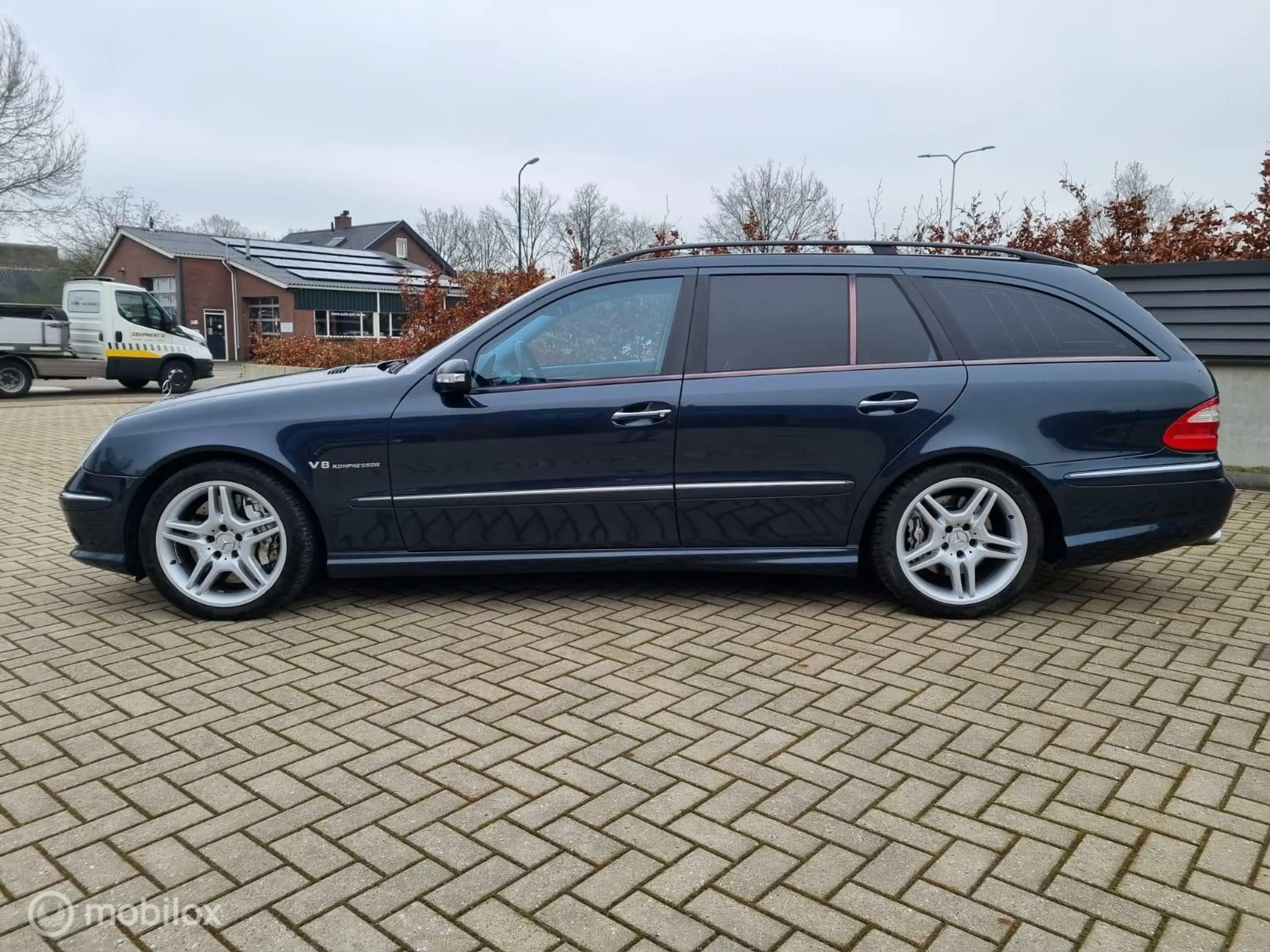 Mercedes-Benz - E 55 AMG