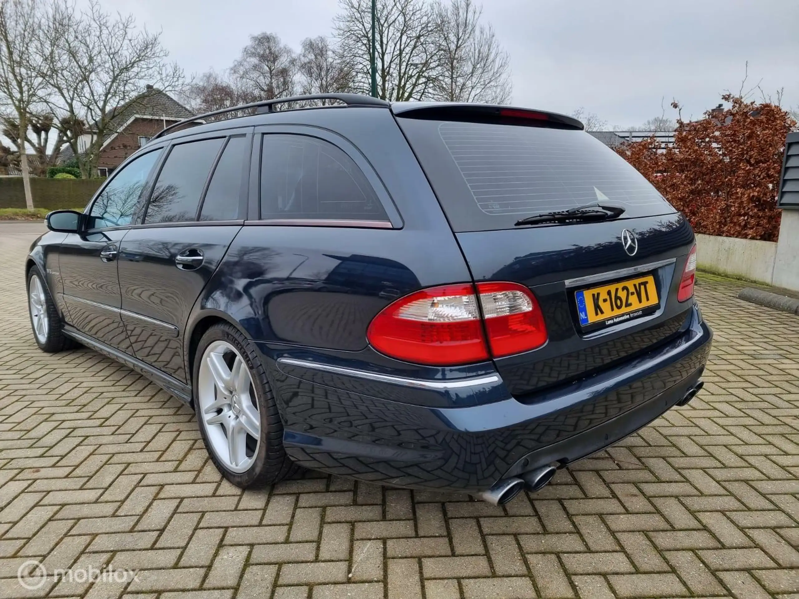 Mercedes-Benz - E 55 AMG