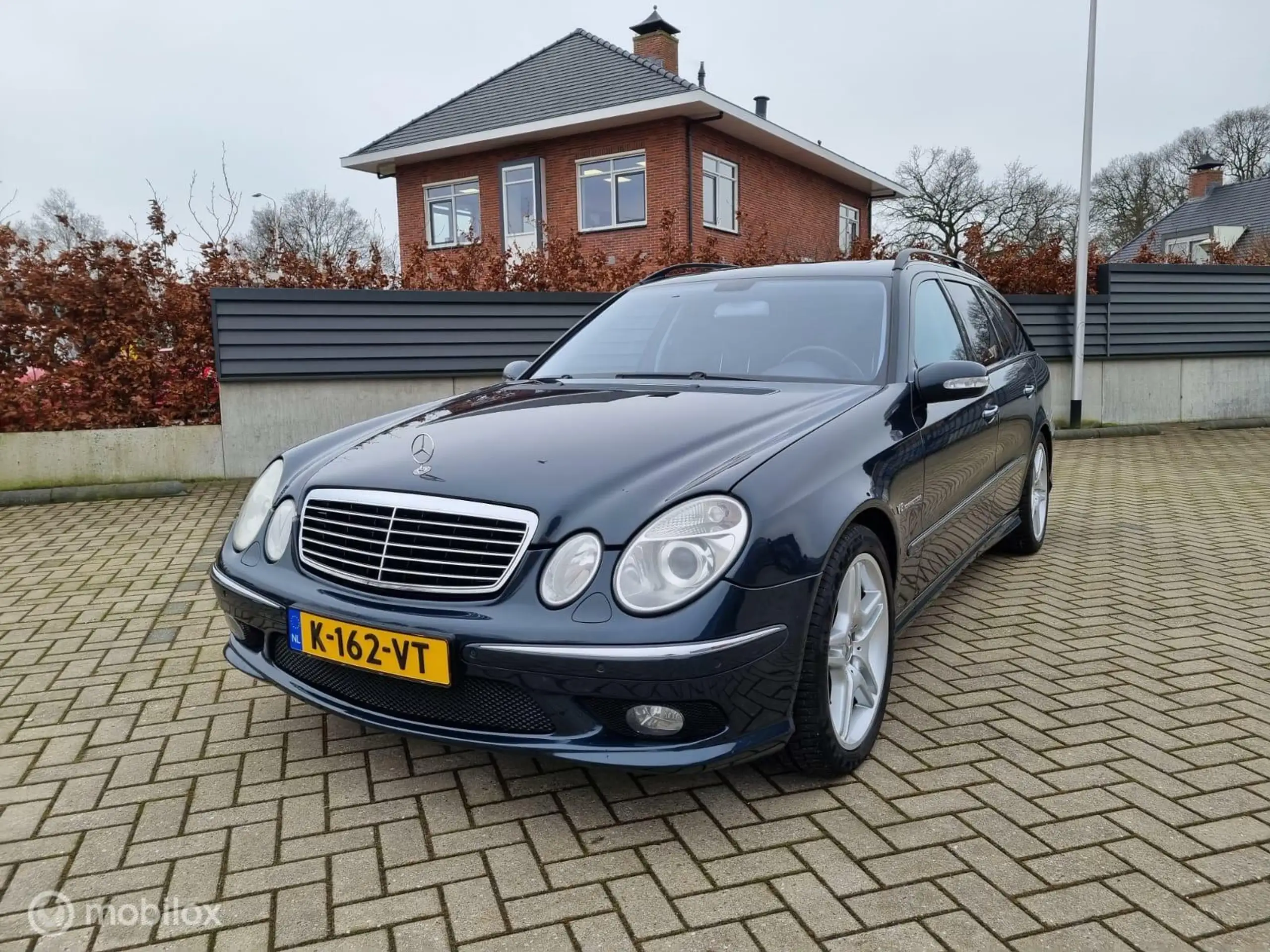 Mercedes-Benz - E 55 AMG