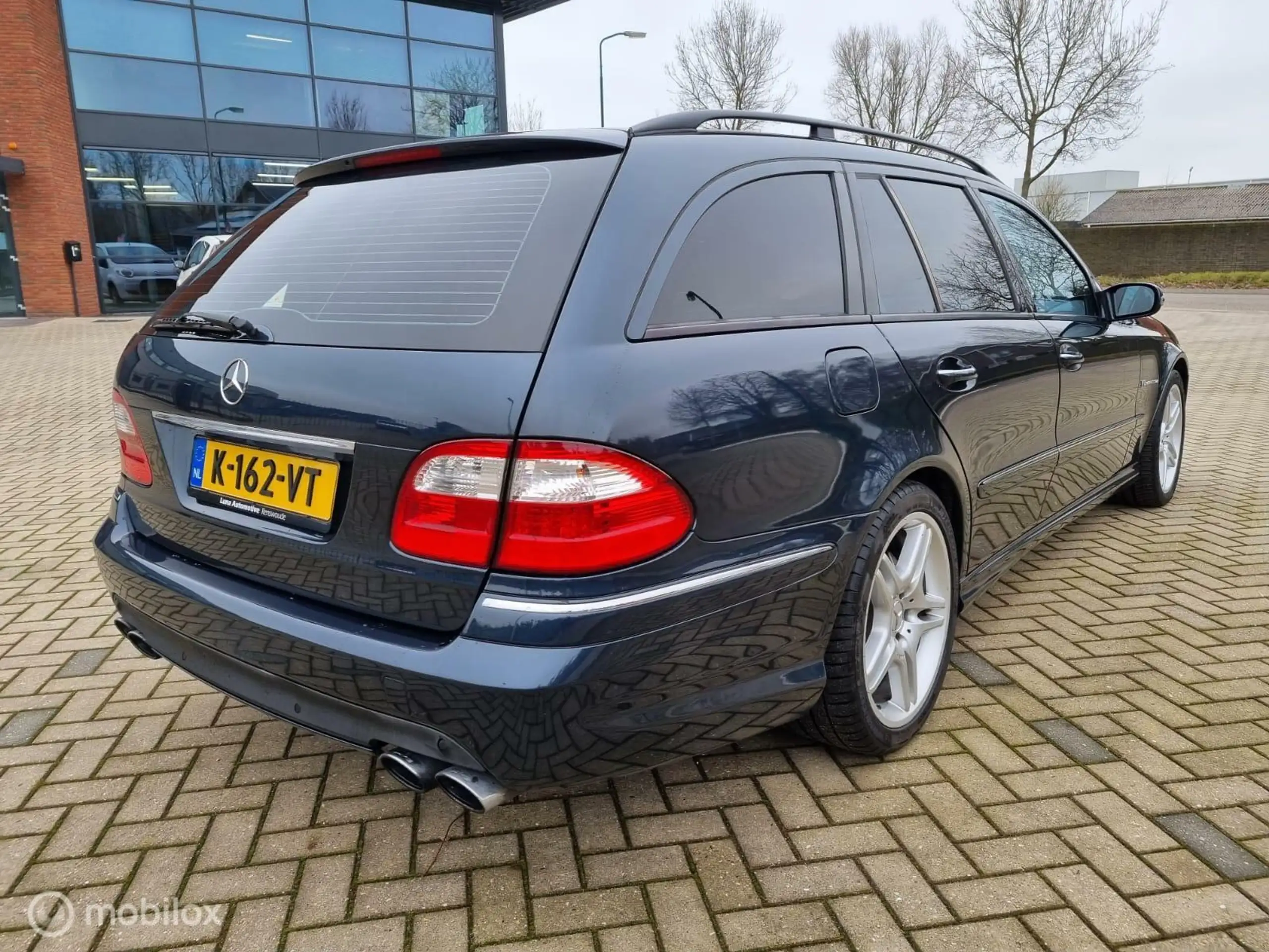 Mercedes-Benz - E 55 AMG