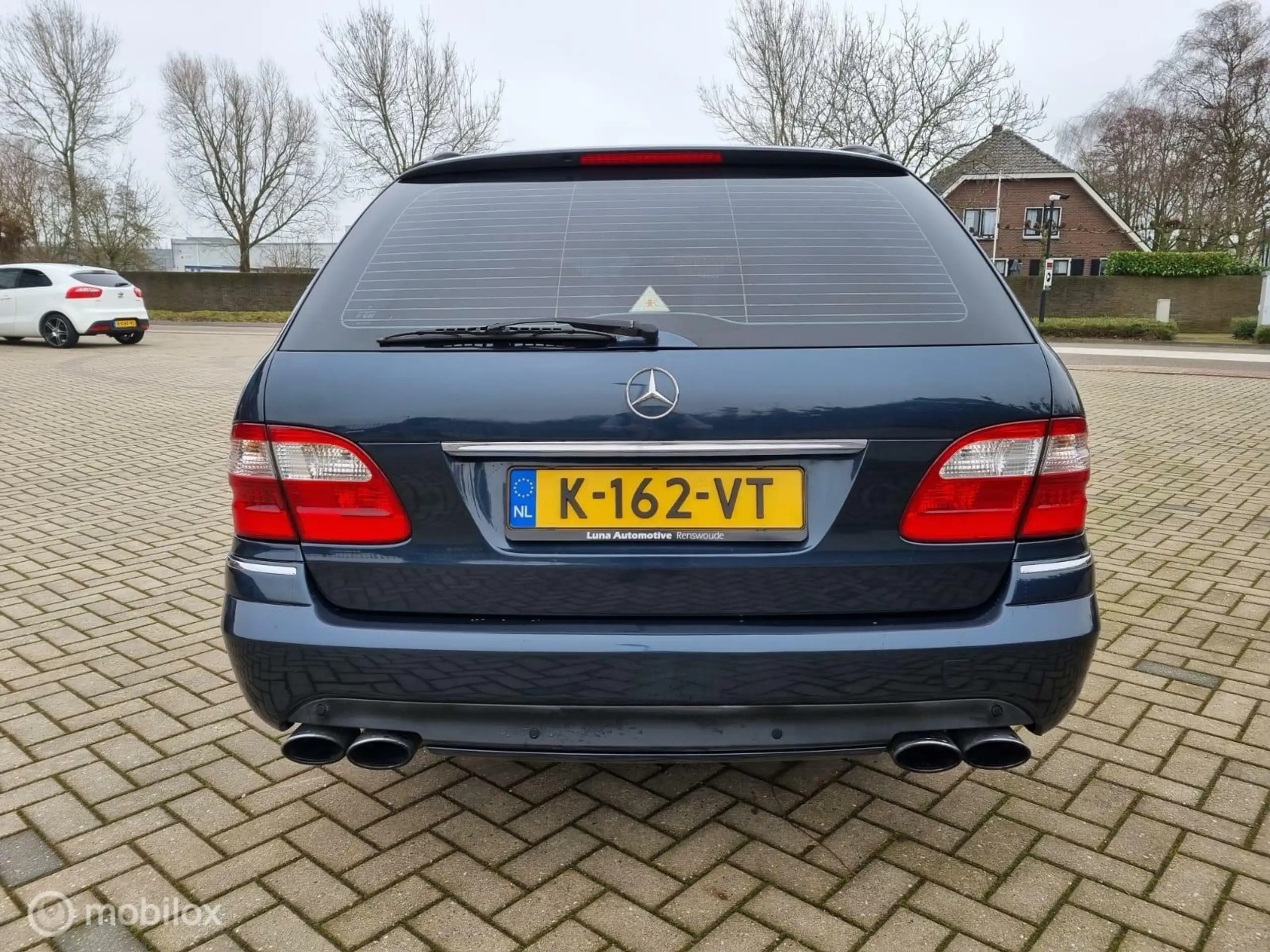 Mercedes-Benz - E 55 AMG