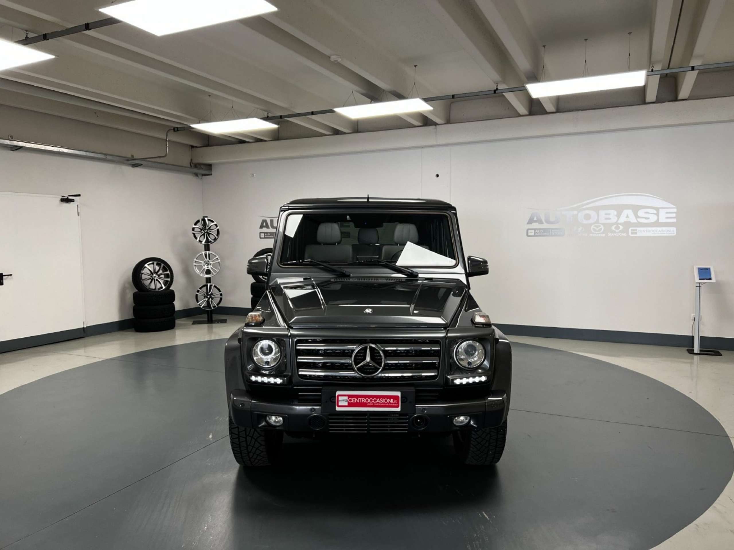 Mercedes-Benz - G 350