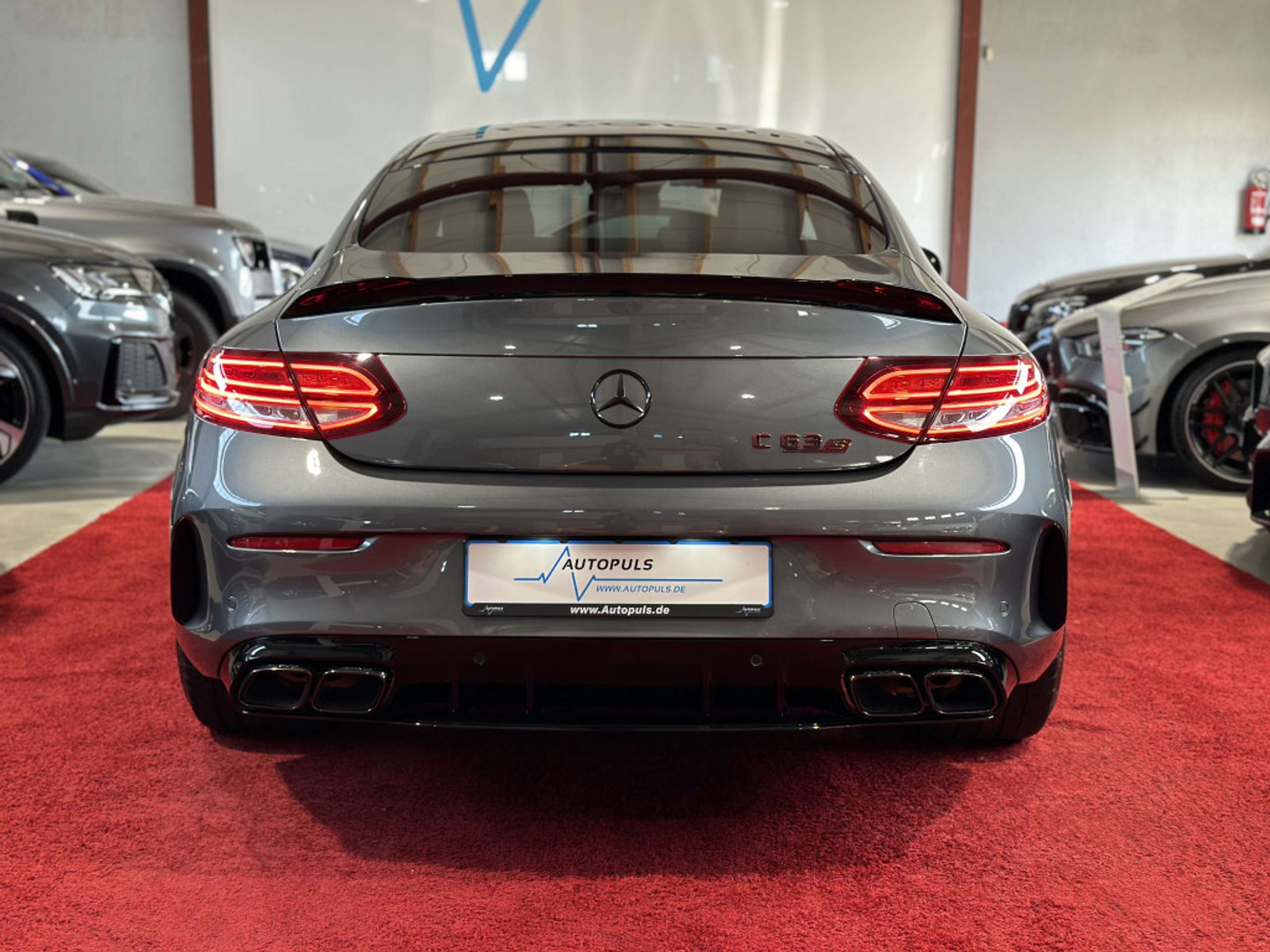 Mercedes-Benz - C 63 AMG