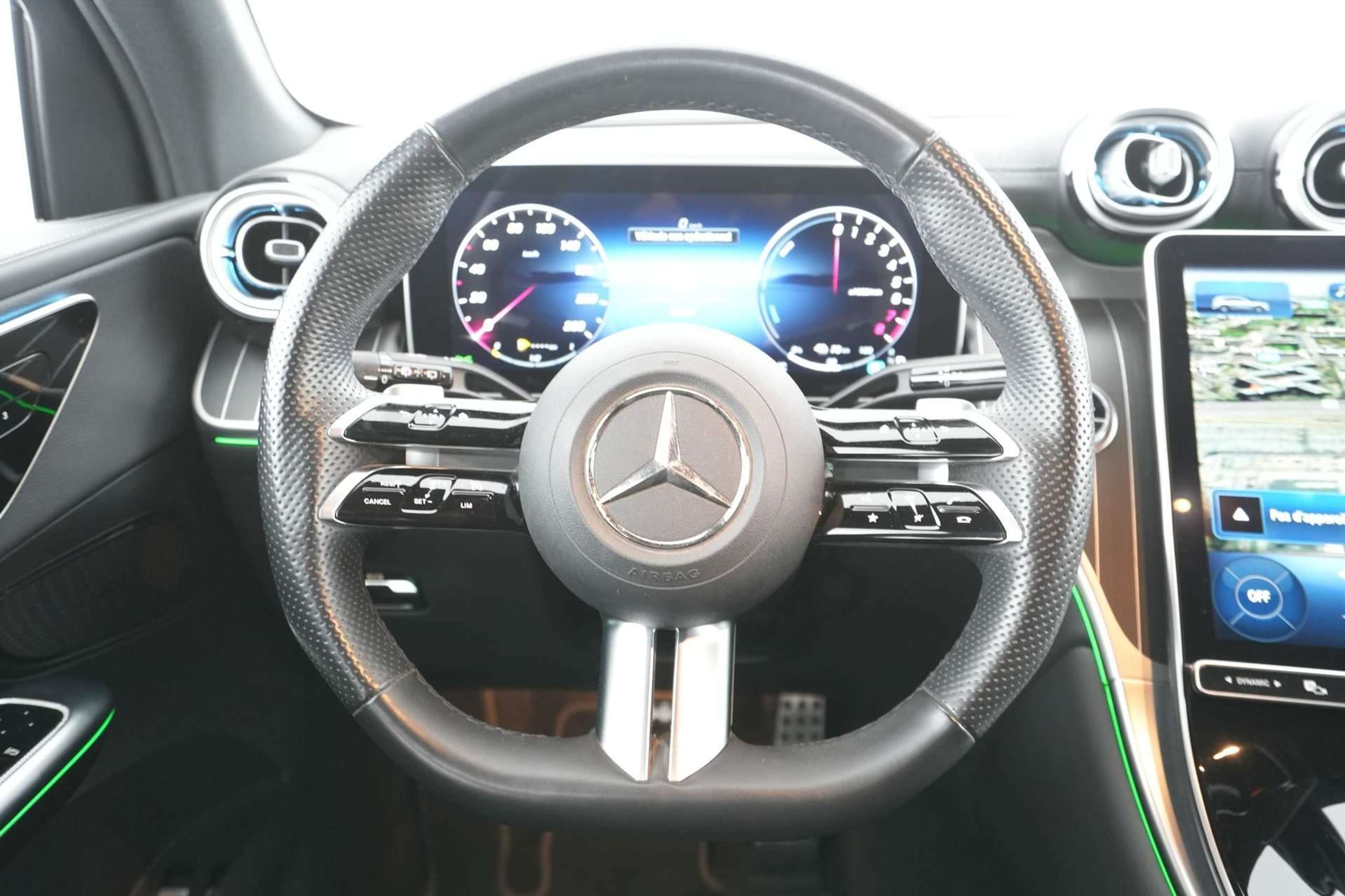 Mercedes-Benz - GLC 300