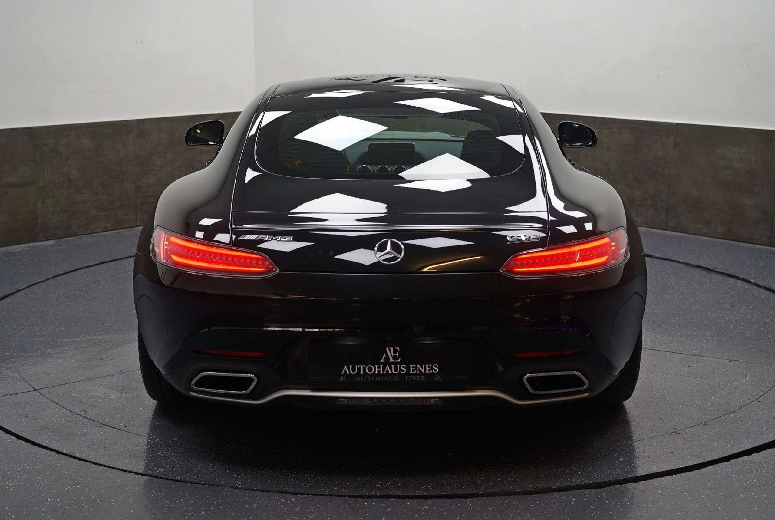 Mercedes-Benz - AMG GT