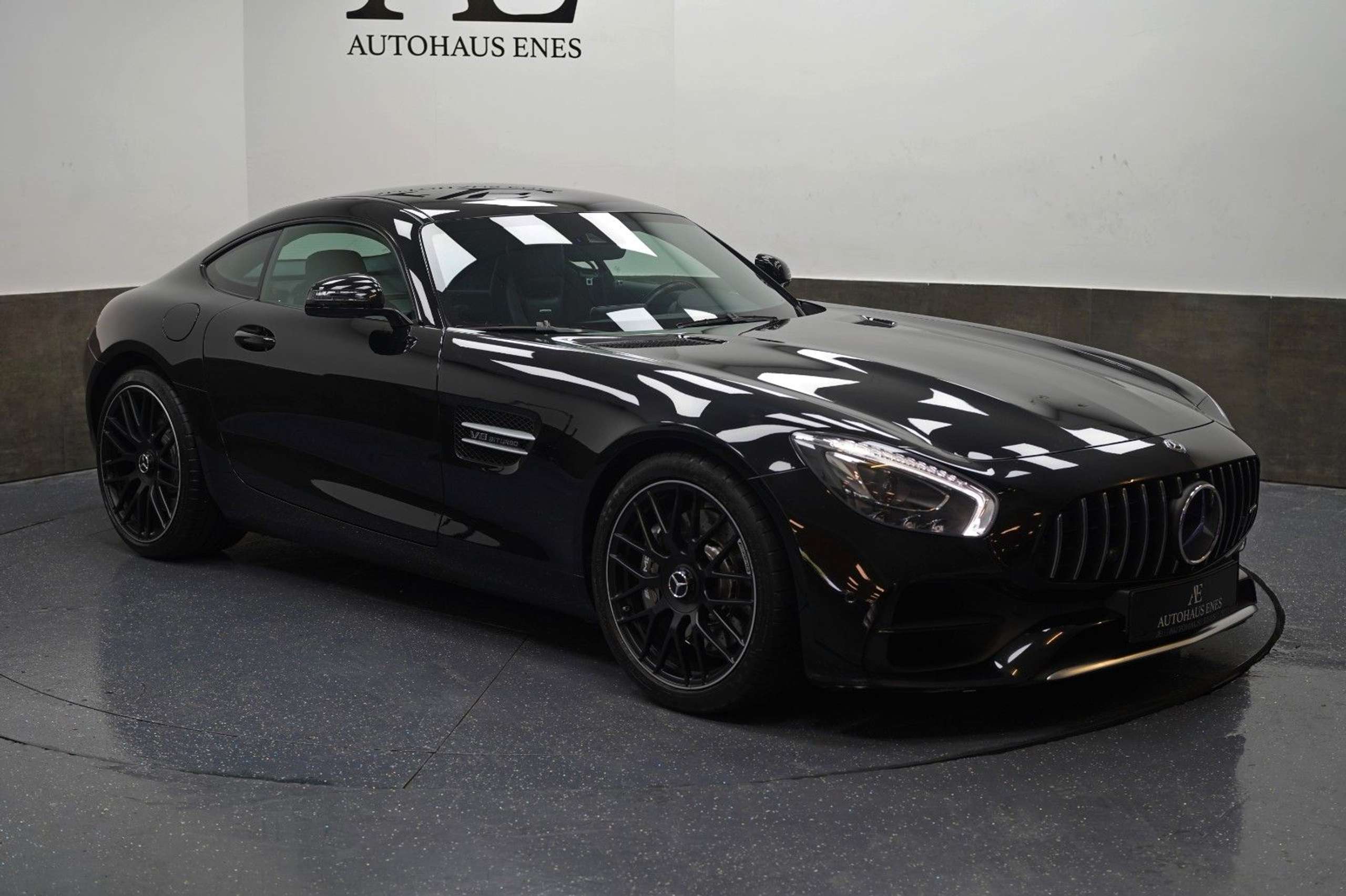 Mercedes-Benz - AMG GT