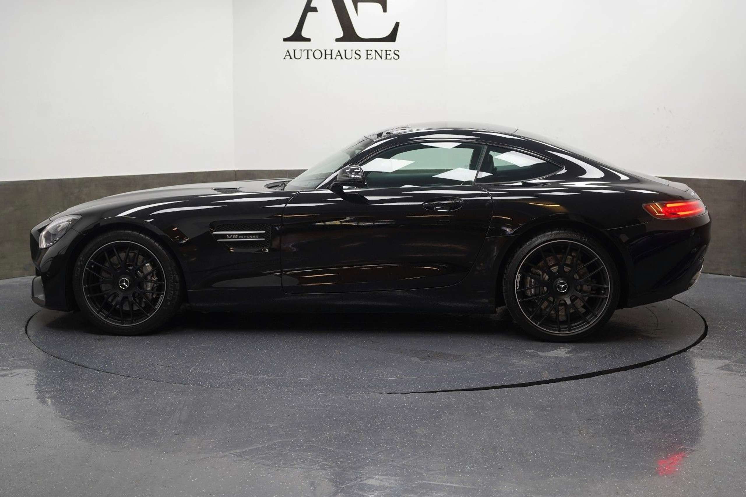 Mercedes-Benz - AMG GT