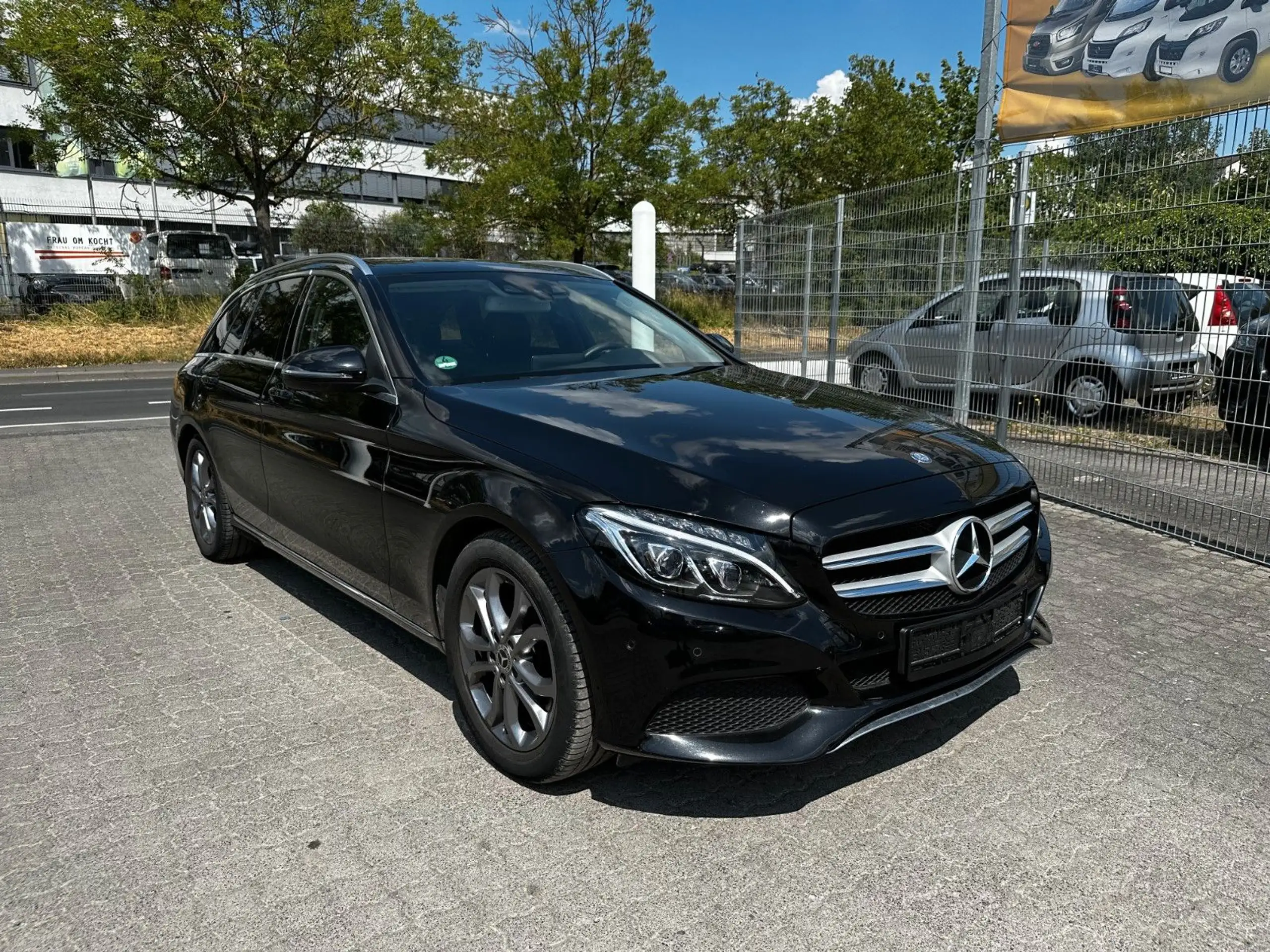 Mercedes-Benz - C 300