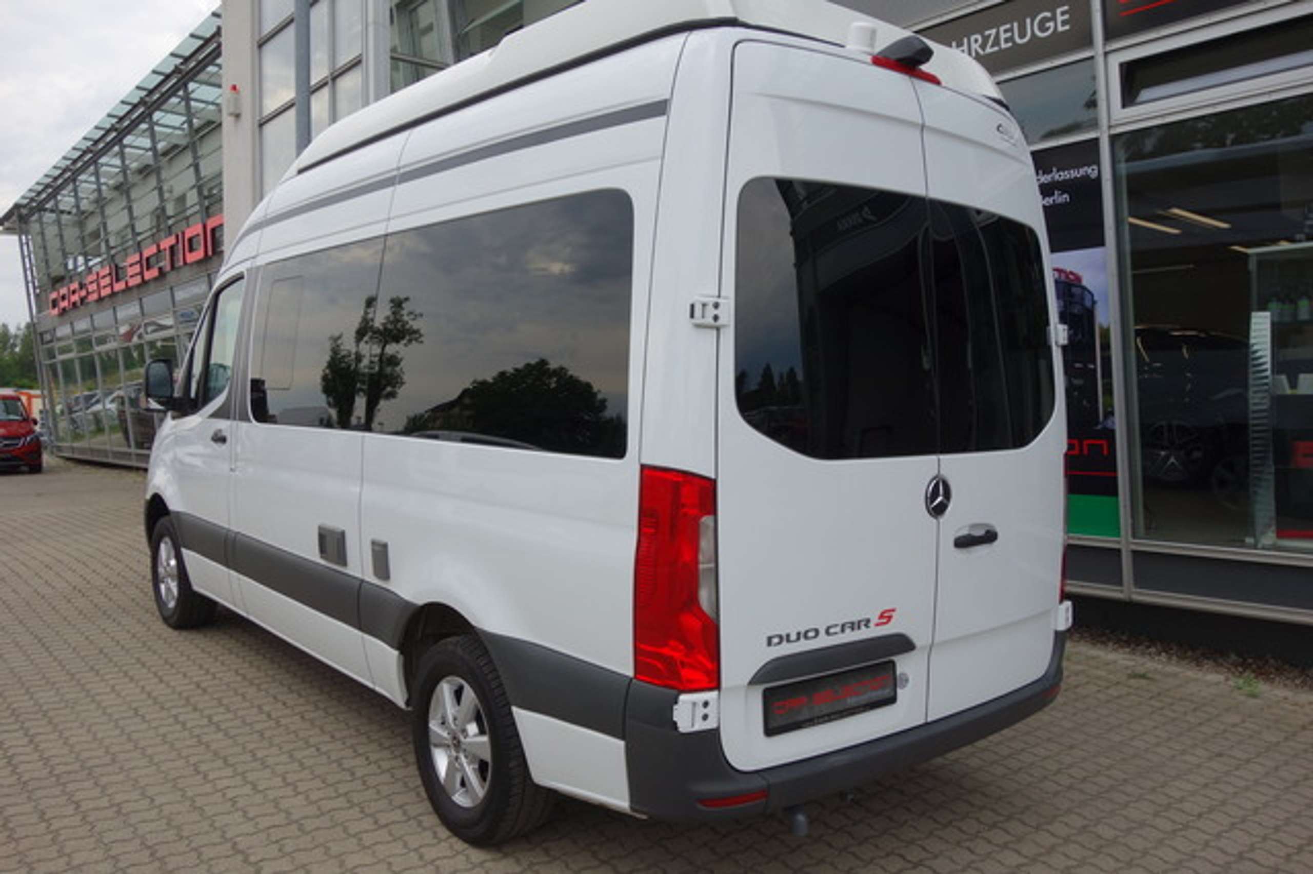 Mercedes-Benz - Sprinter