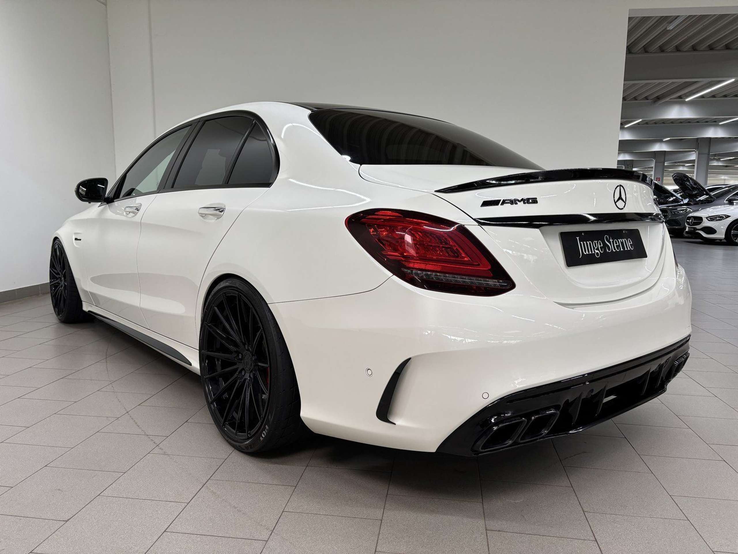 Mercedes-Benz - C 63 AMG