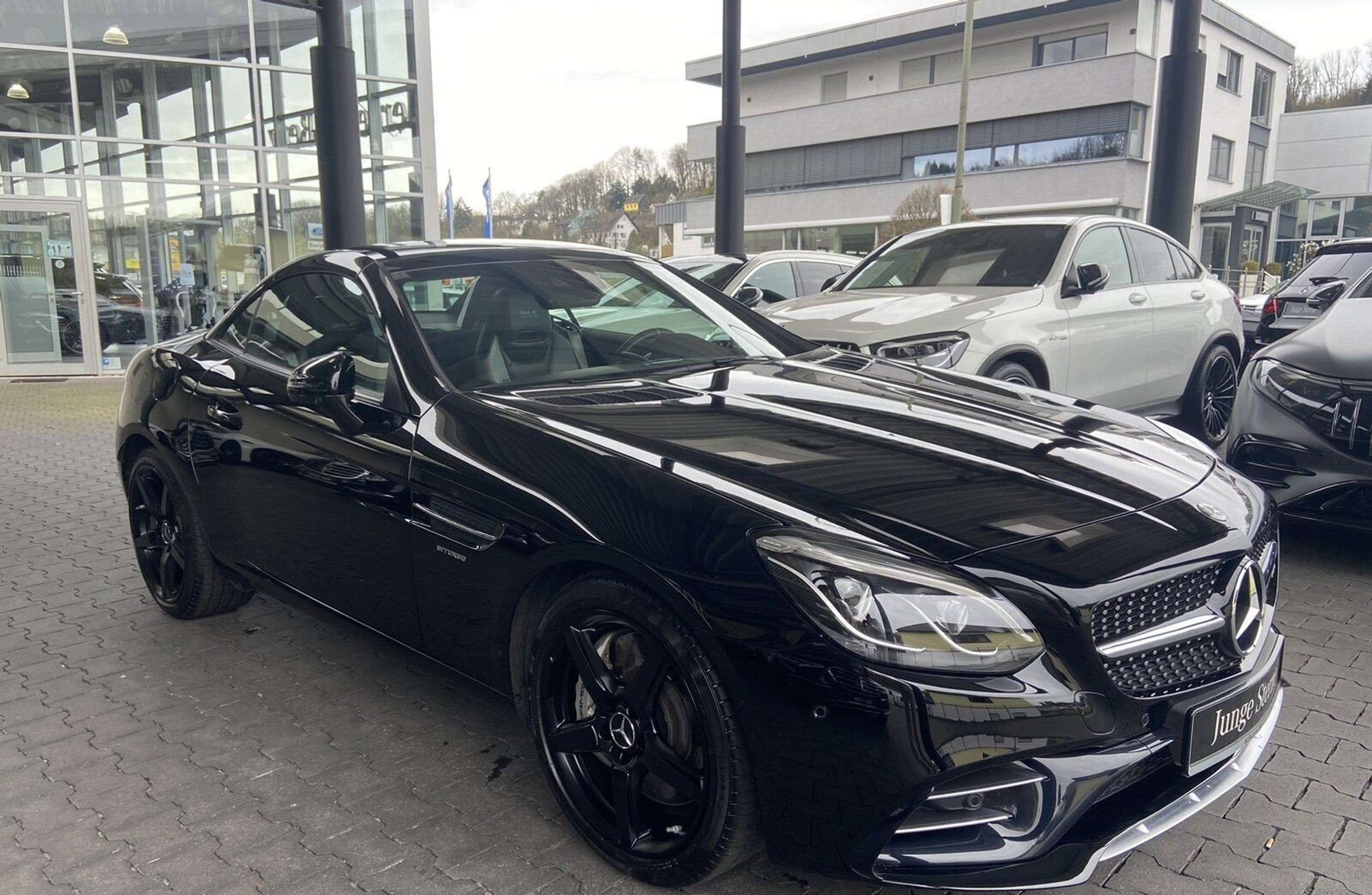 Mercedes-Benz - SLC 43 AMG