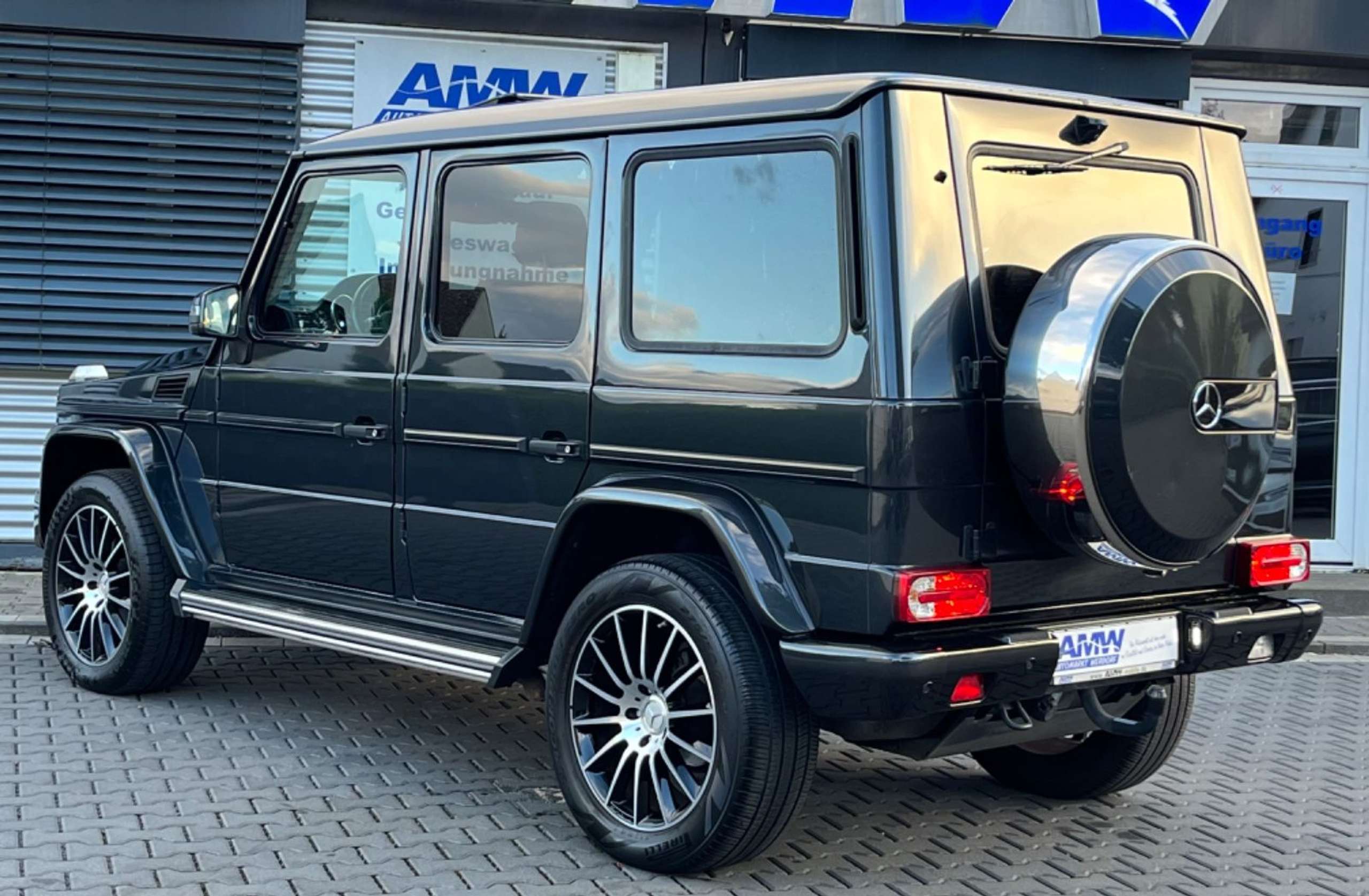 Mercedes-Benz - G 350