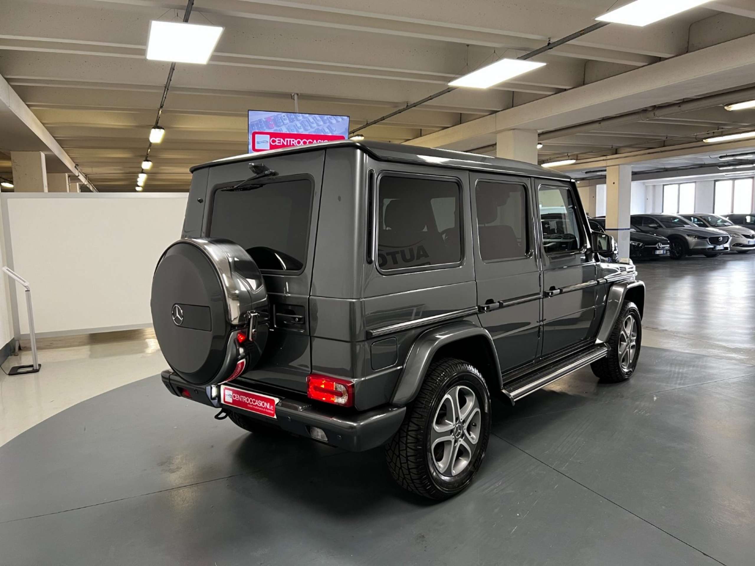 Mercedes-Benz - G 350