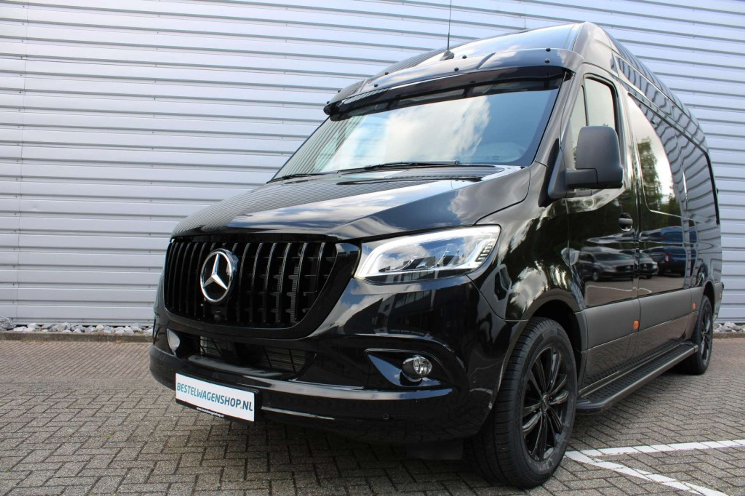 Mercedes-Benz - Sprinter