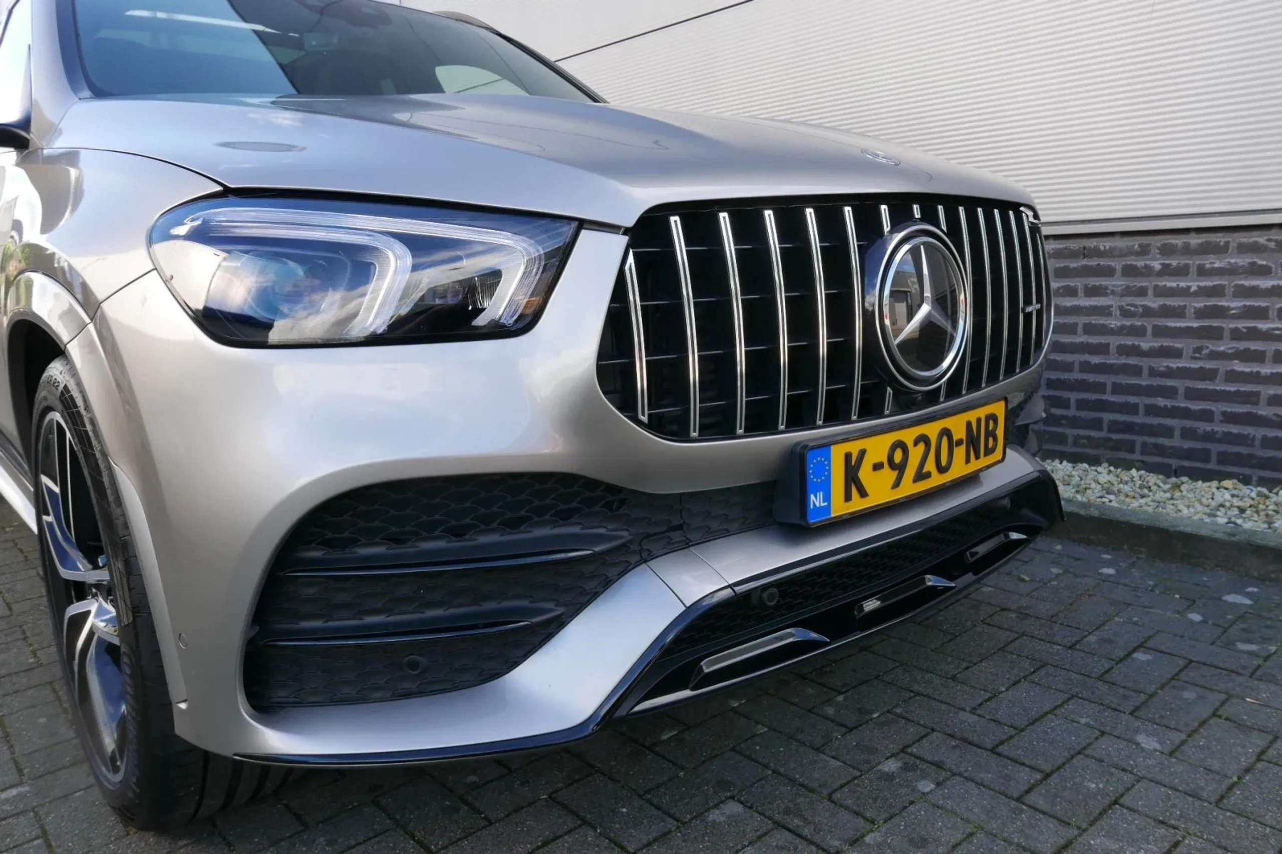 Mercedes-Benz - GLE 350