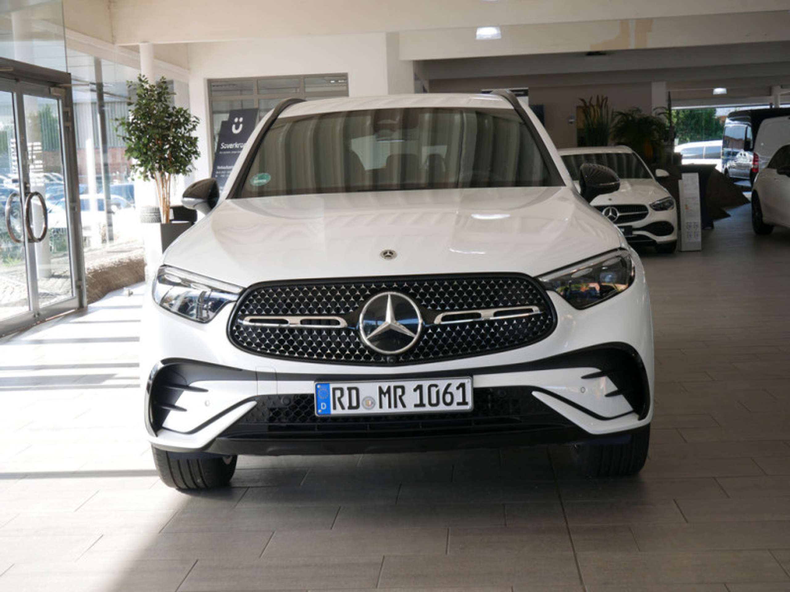 Mercedes-Benz - GLC 220