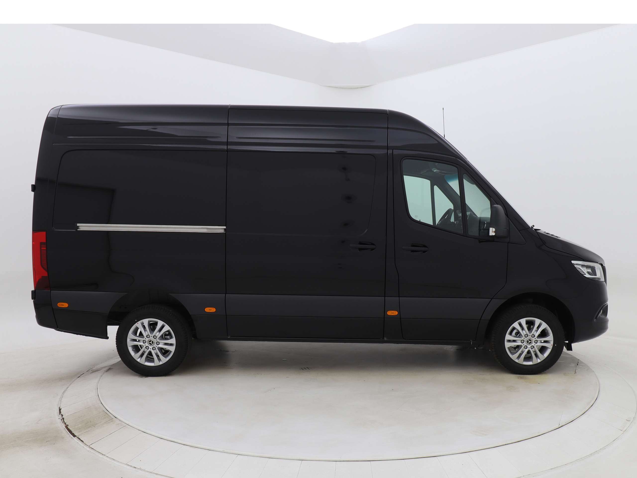 Mercedes-Benz - Sprinter