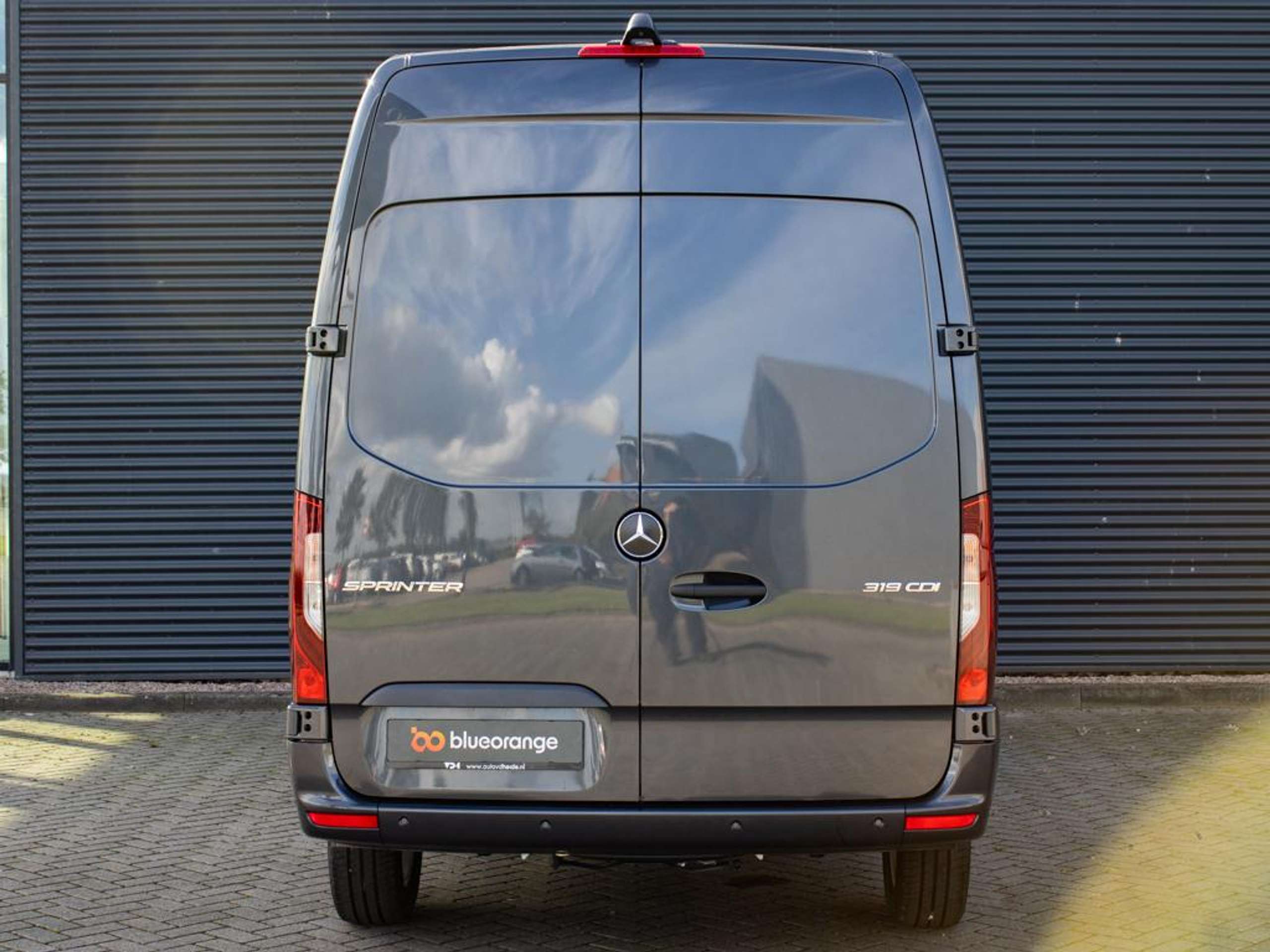 Mercedes-Benz - Sprinter