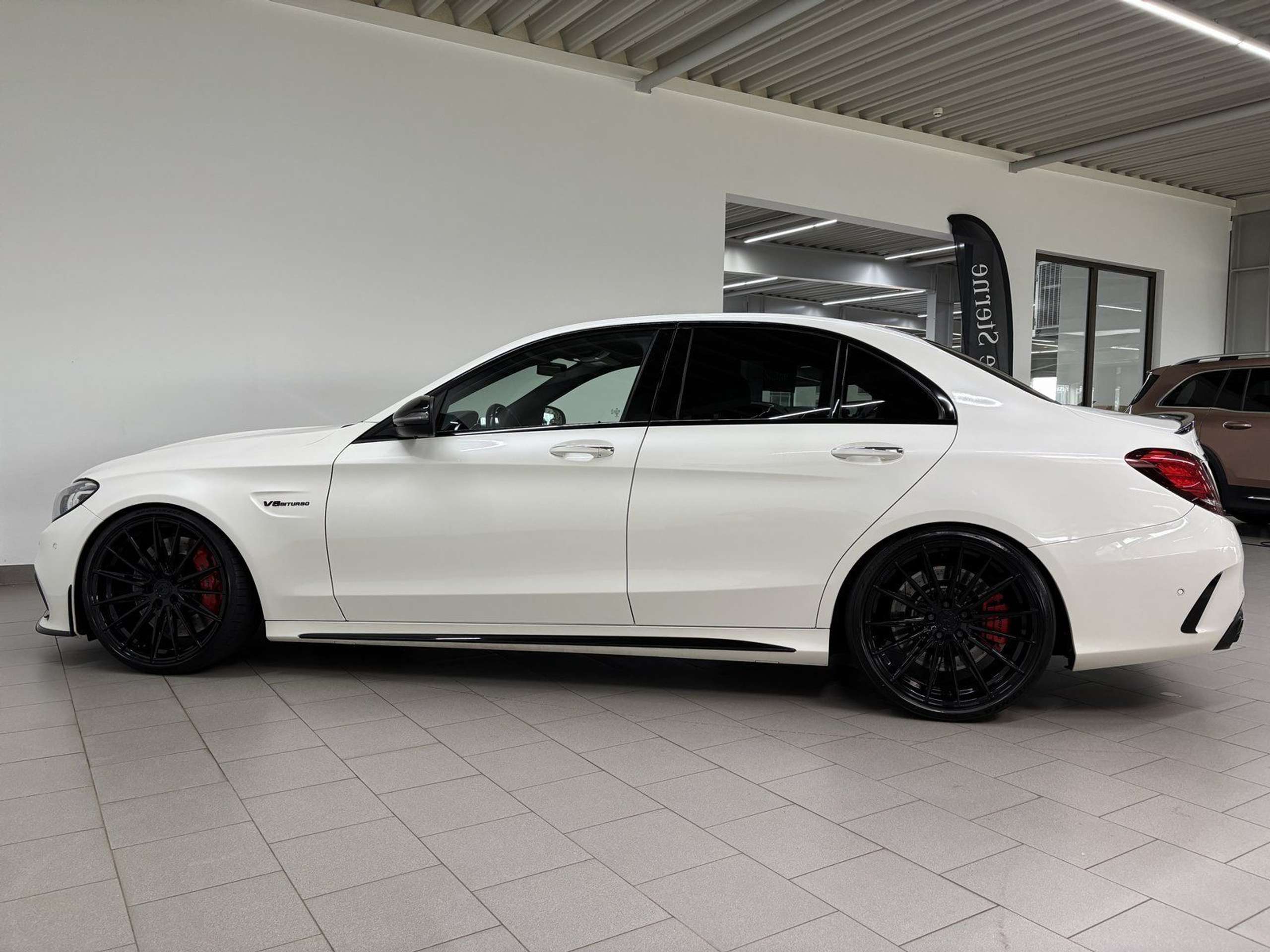 Mercedes-Benz - C 63 AMG