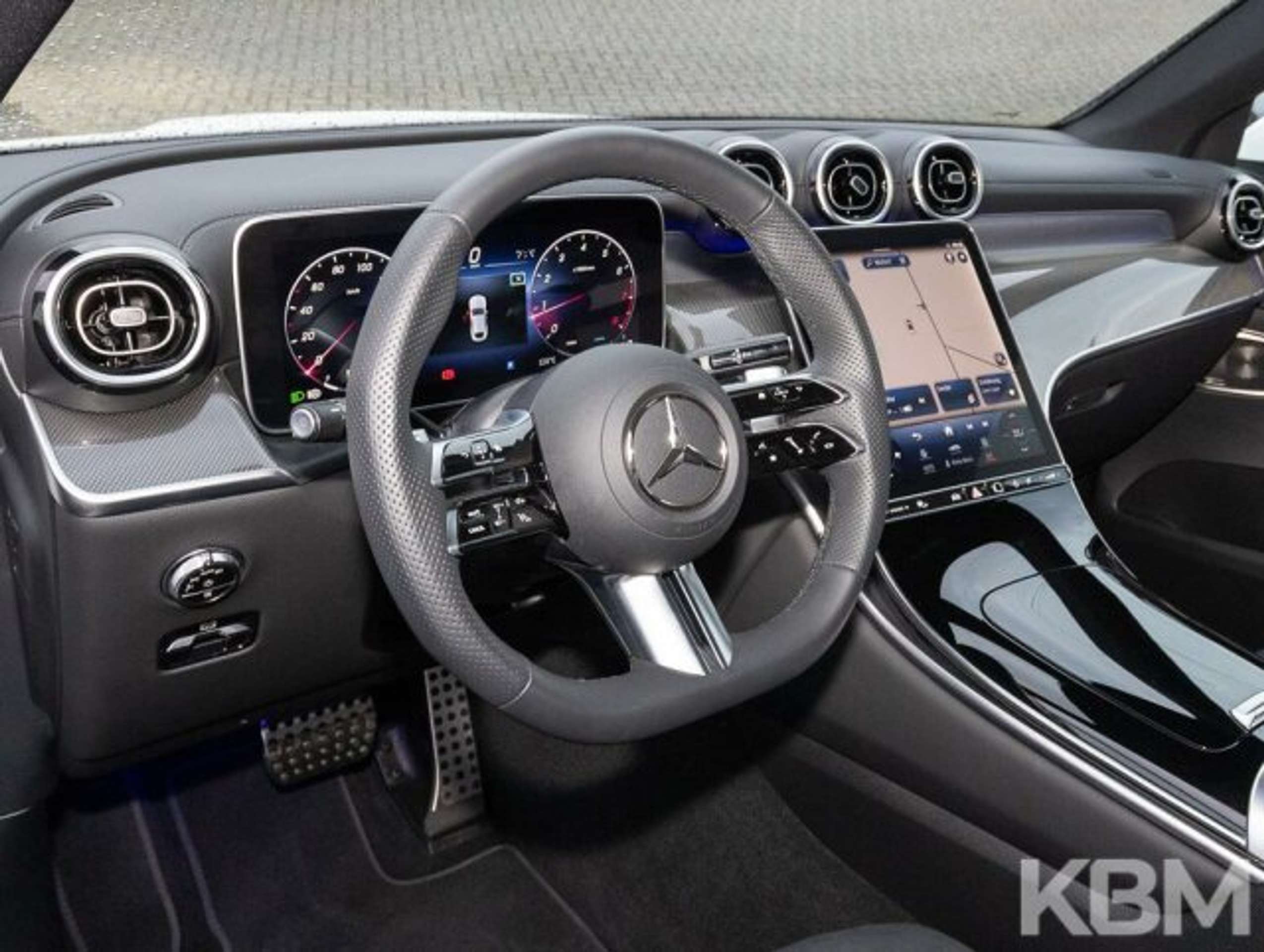 Mercedes-Benz - GLC 300