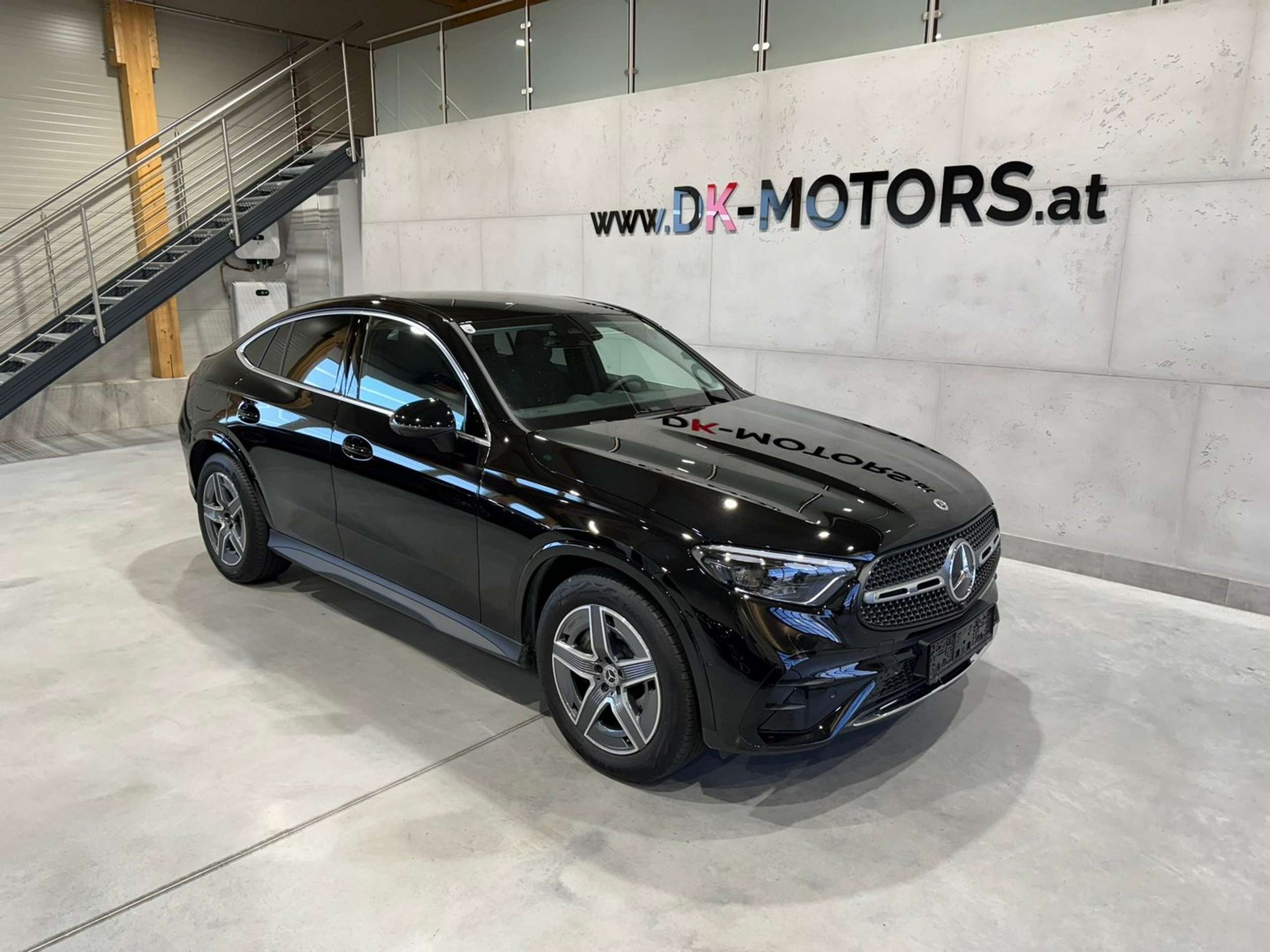 Mercedes-Benz - GLC 220