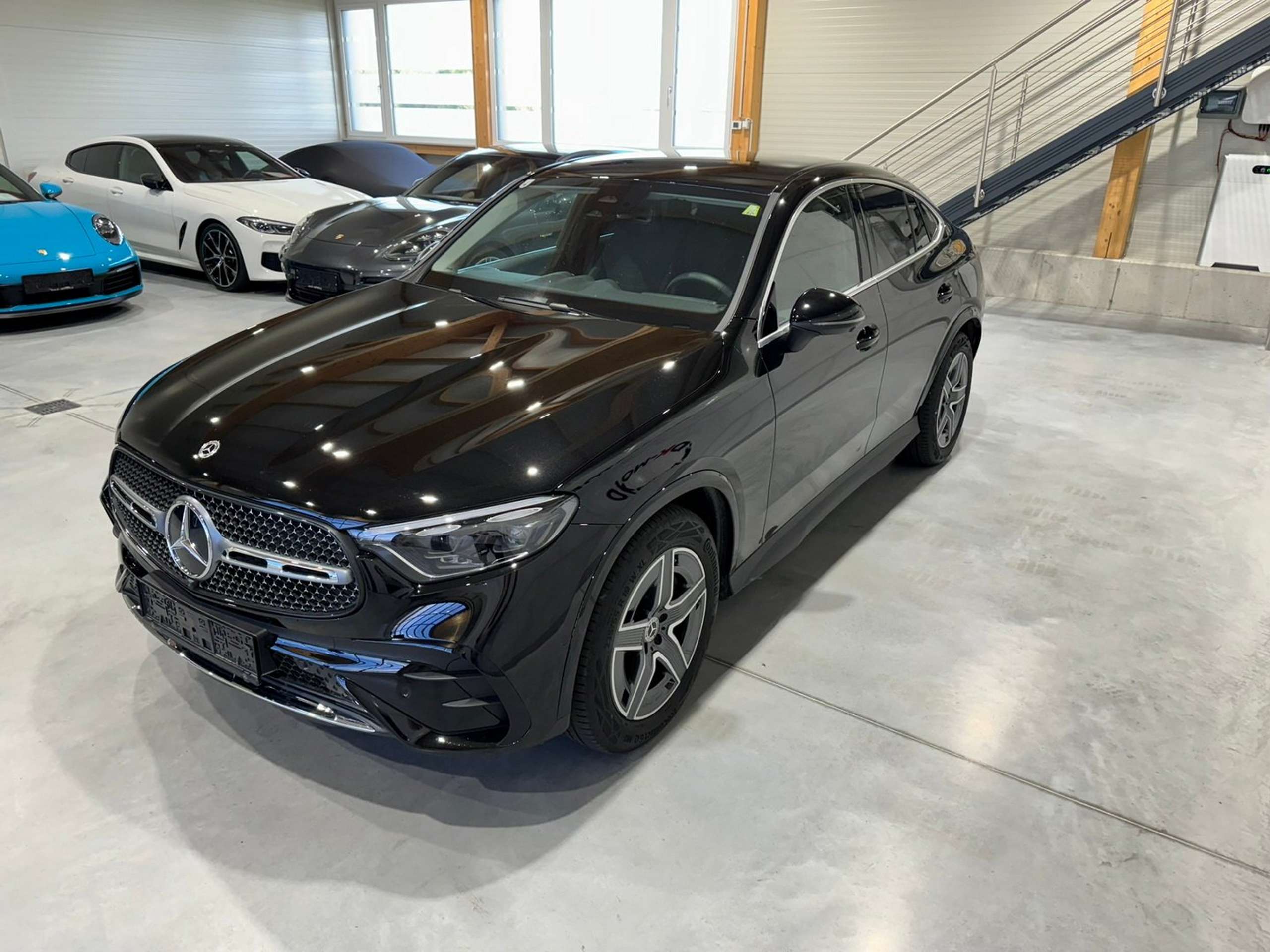 Mercedes-Benz - GLC 220