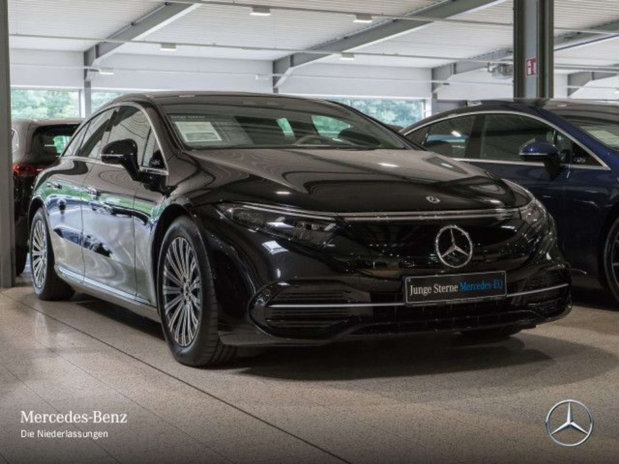 Mercedes-Benz - EQS