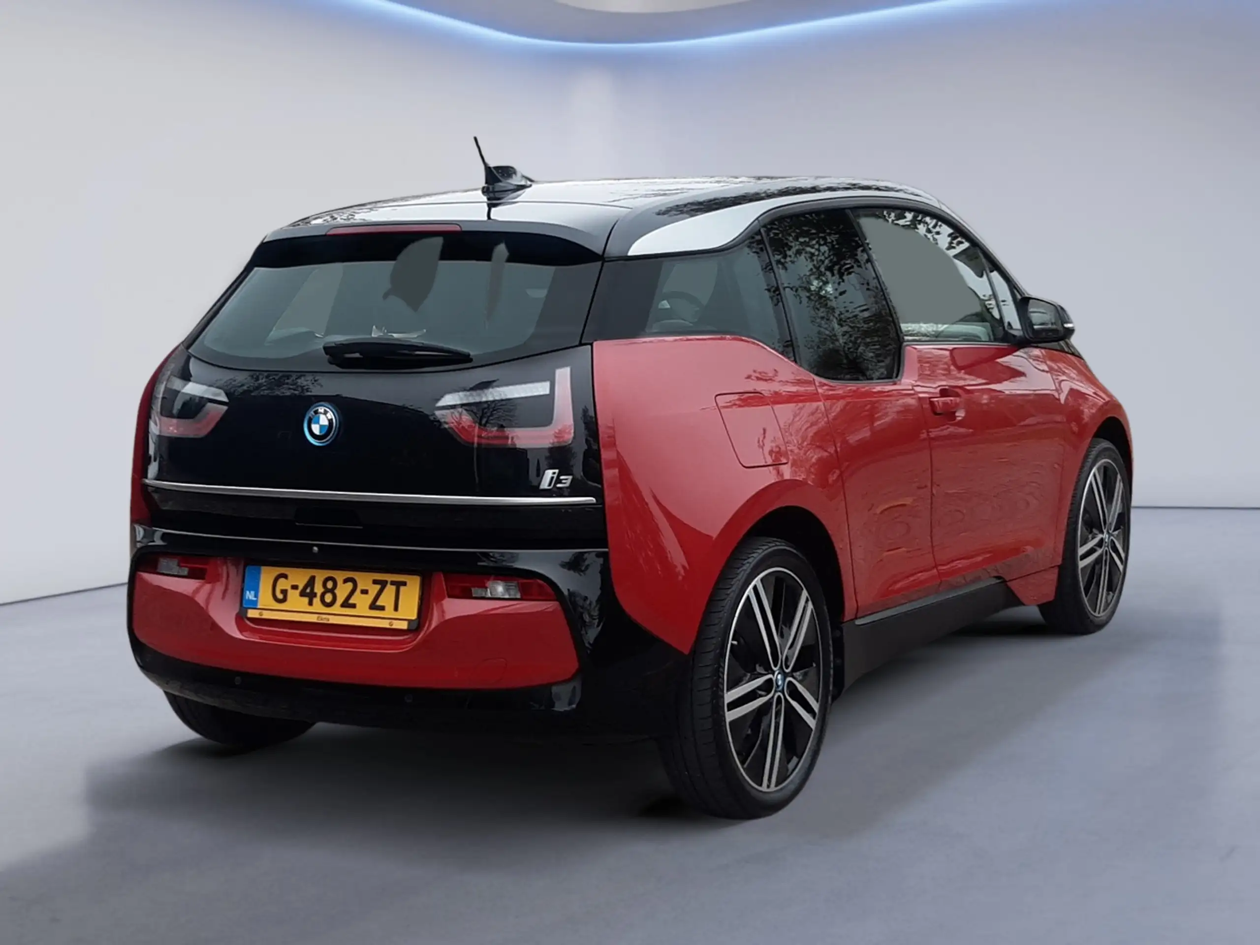 BMW - i3