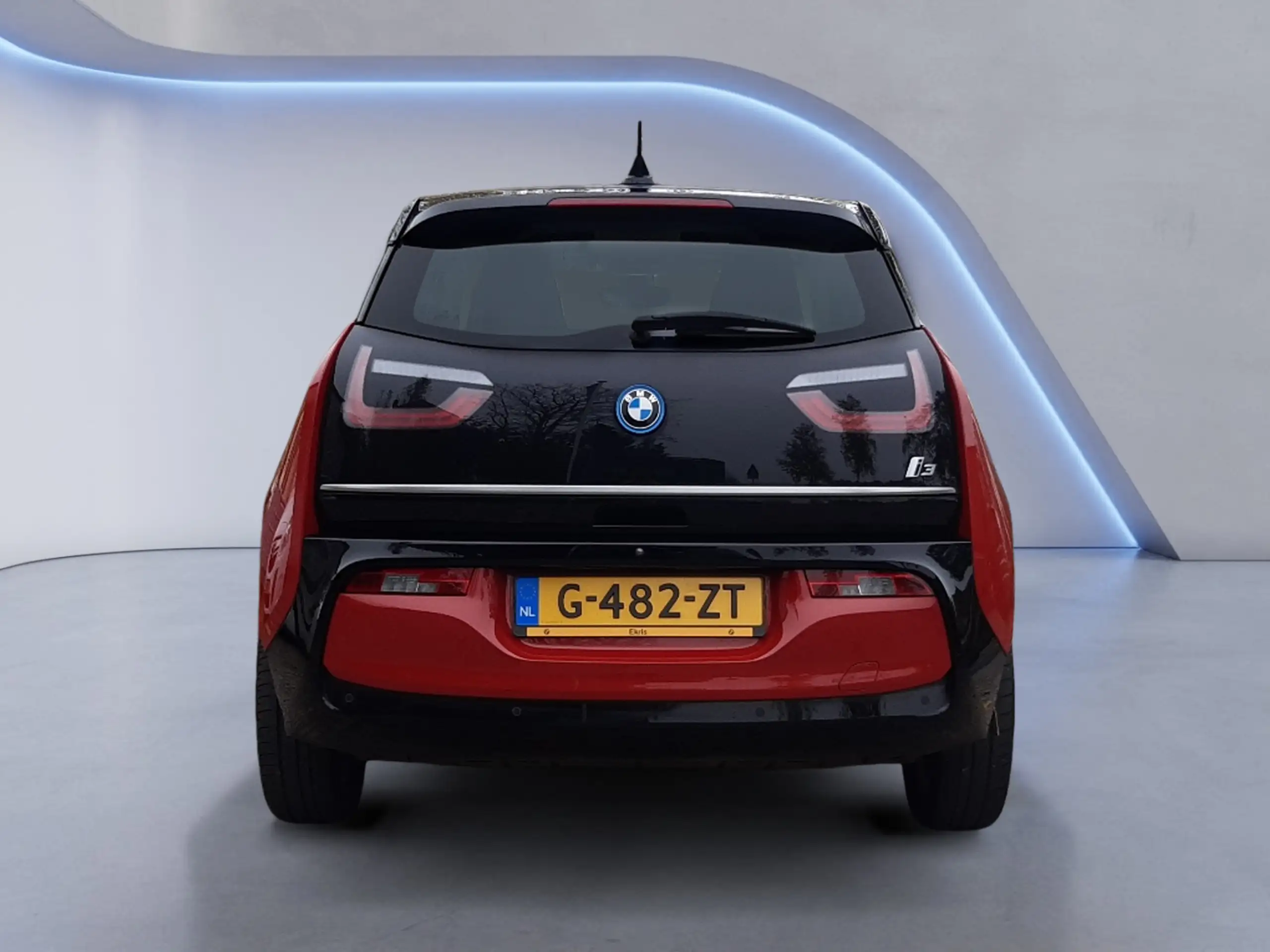 BMW - i3