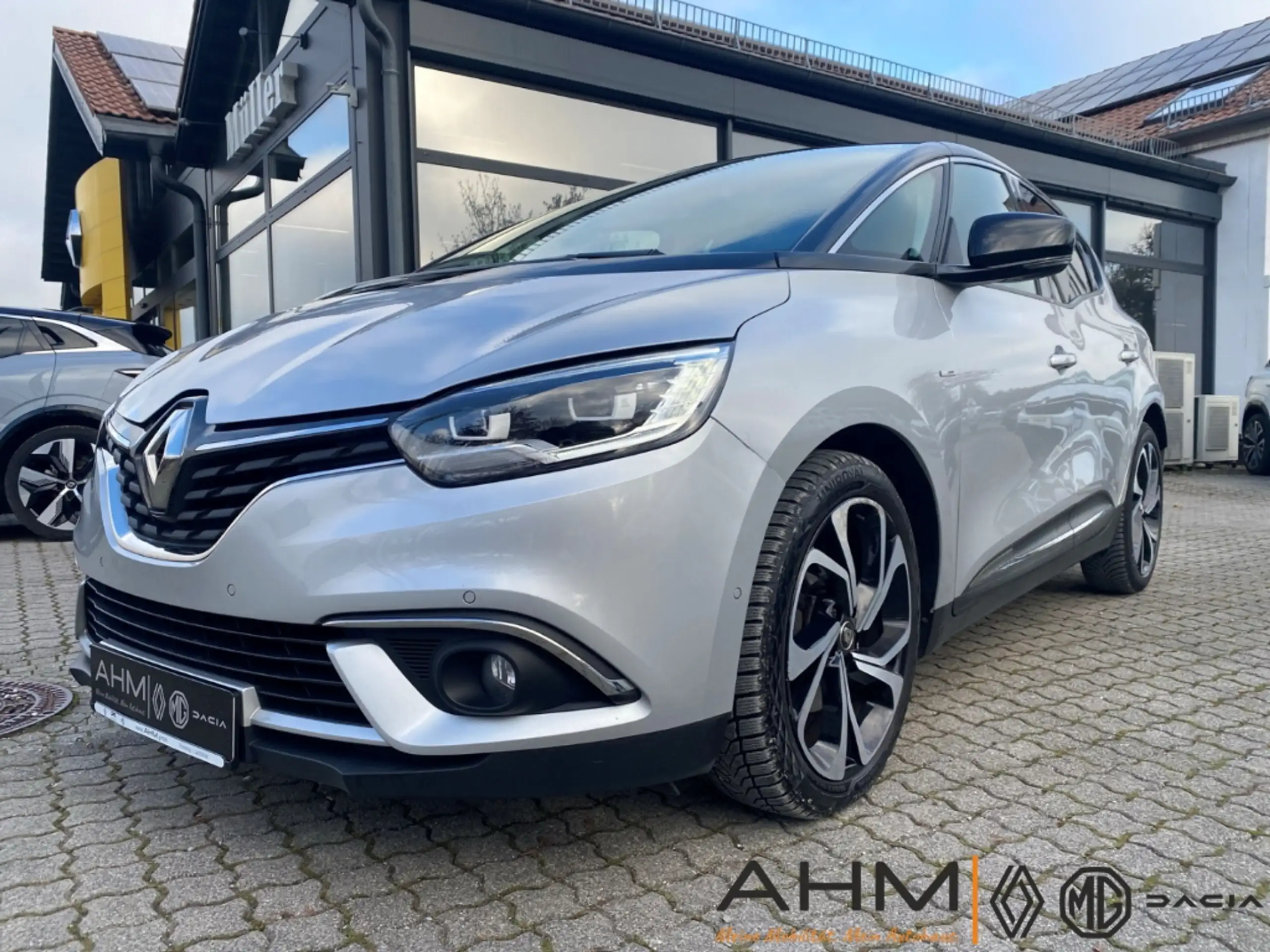 Renault - Scenic