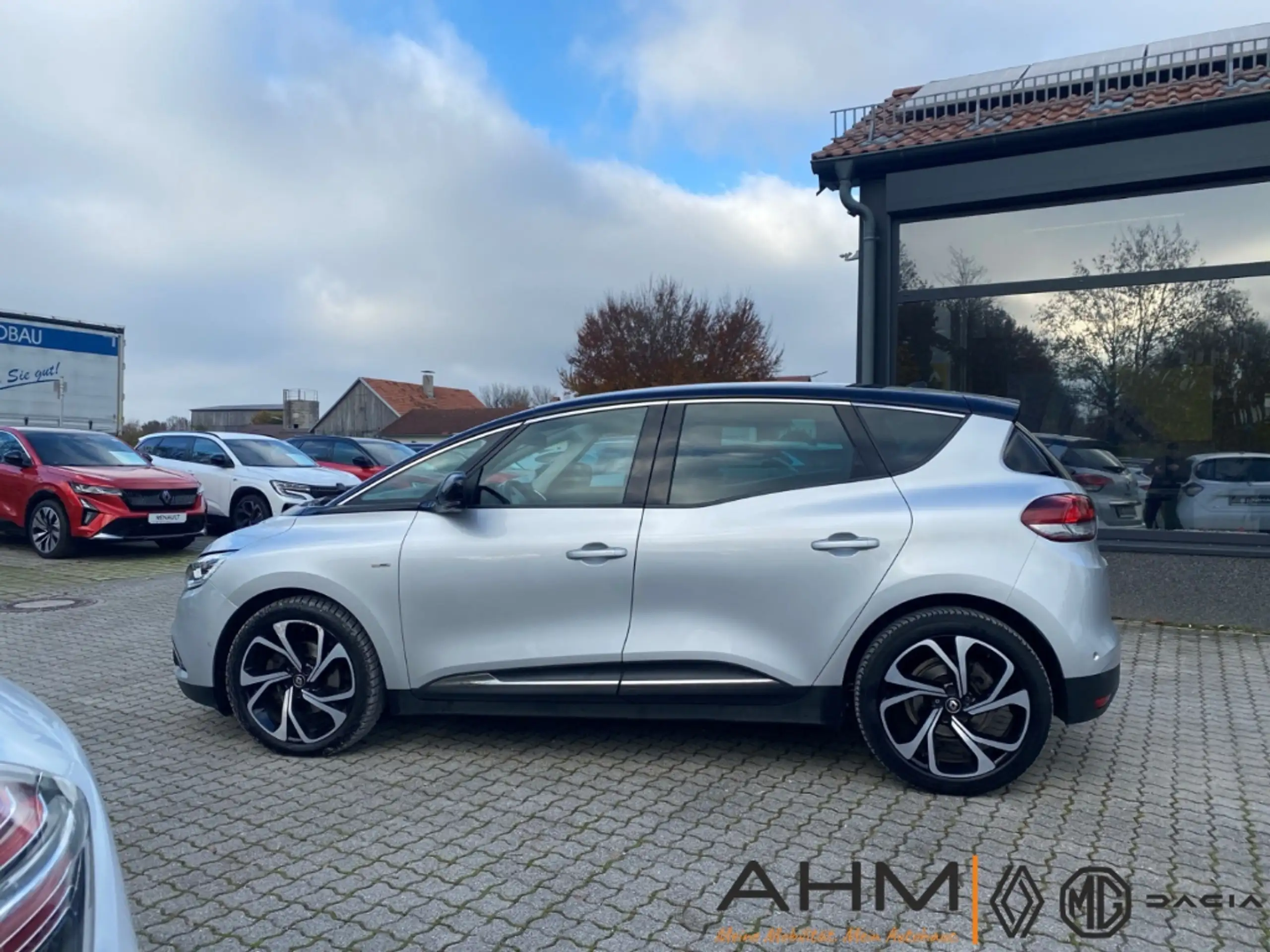 Renault - Scenic