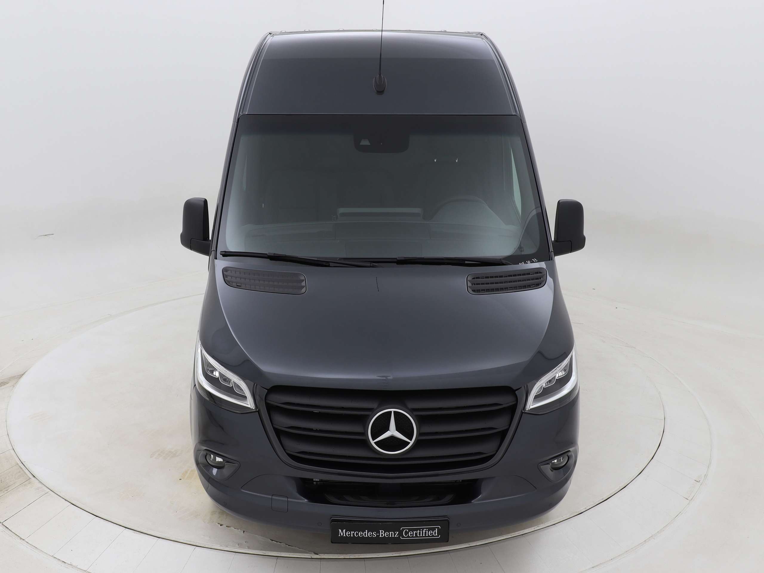 Mercedes-Benz - Sprinter