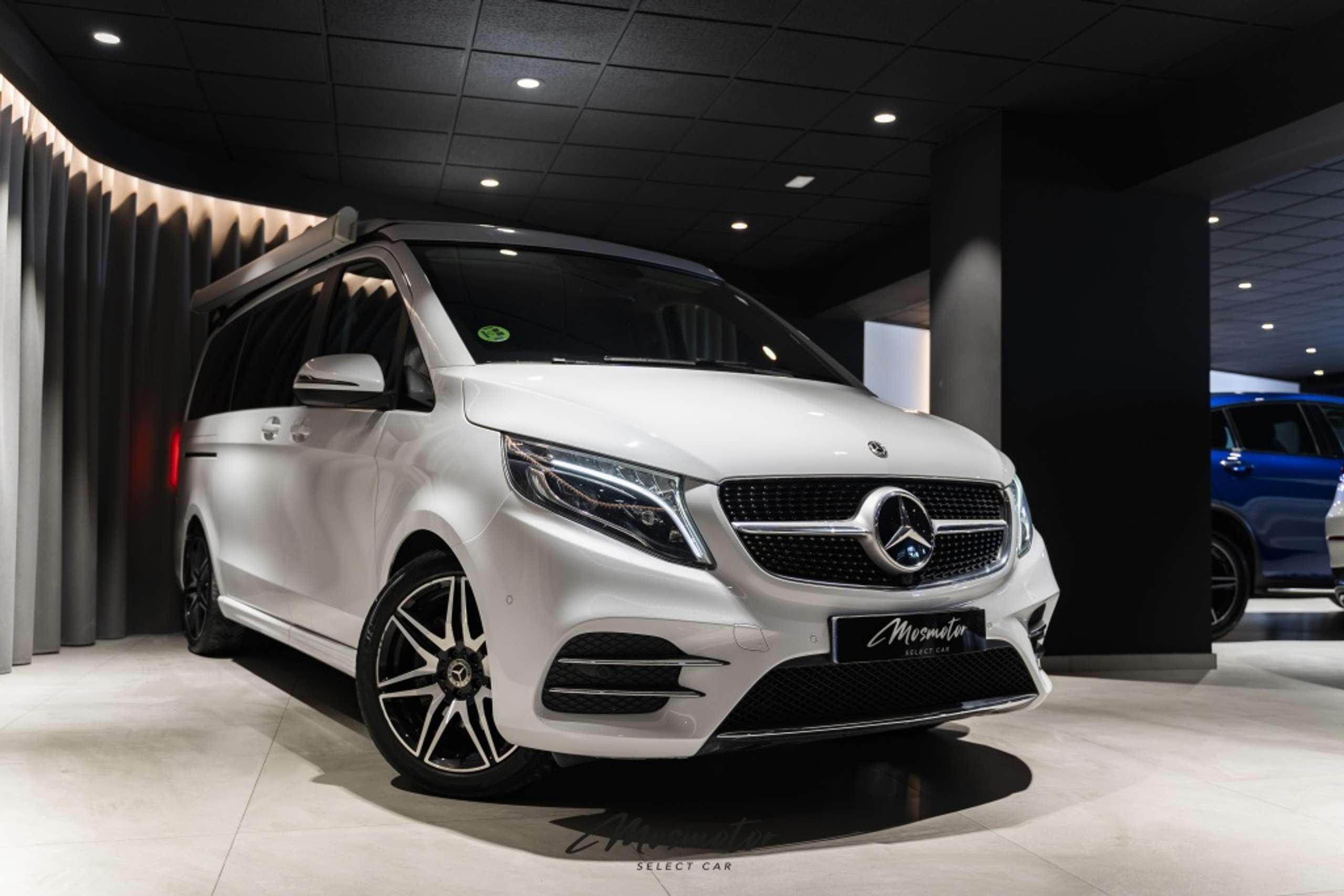 Mercedes-Benz - V