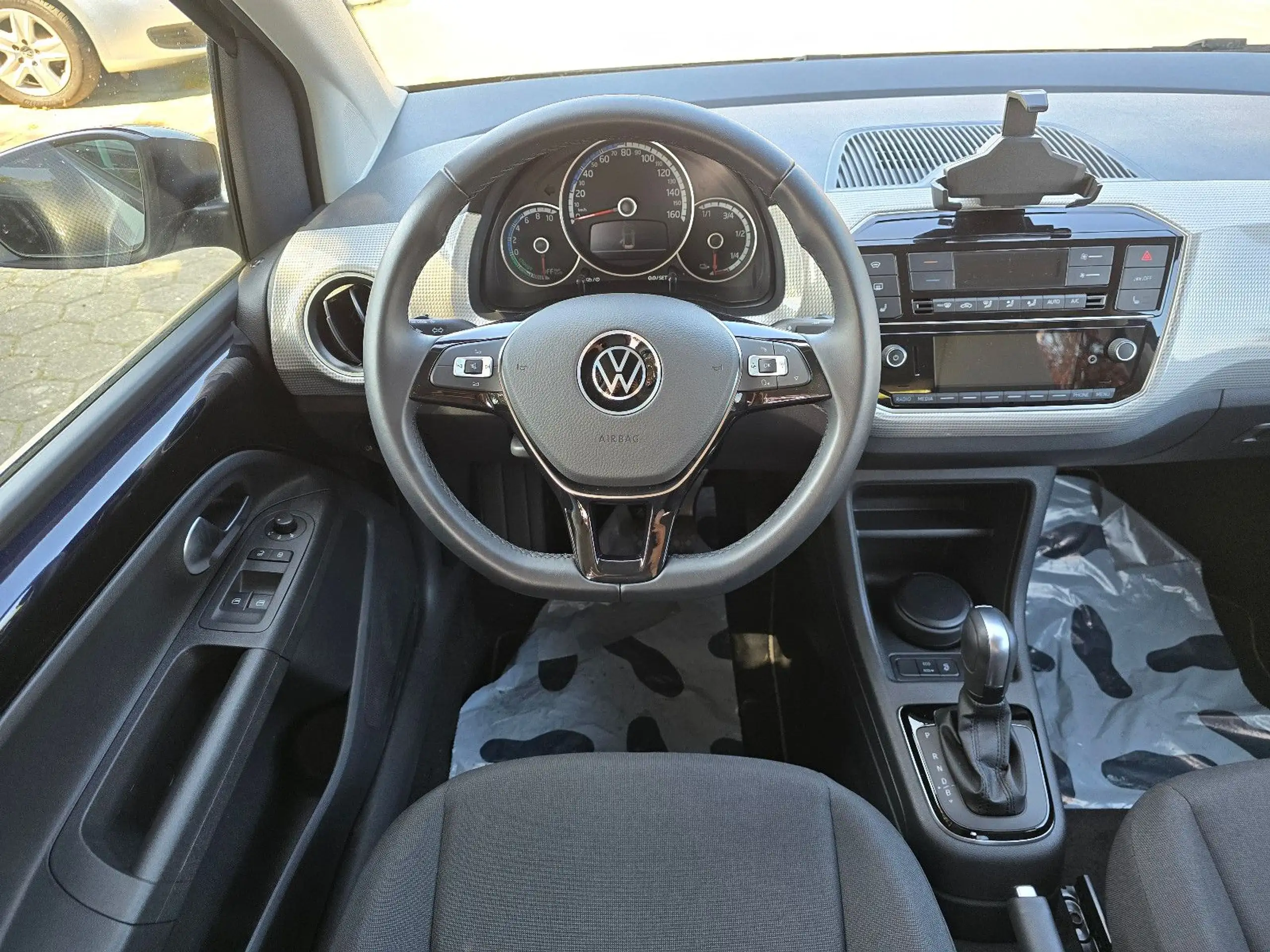 Volkswagen - up!