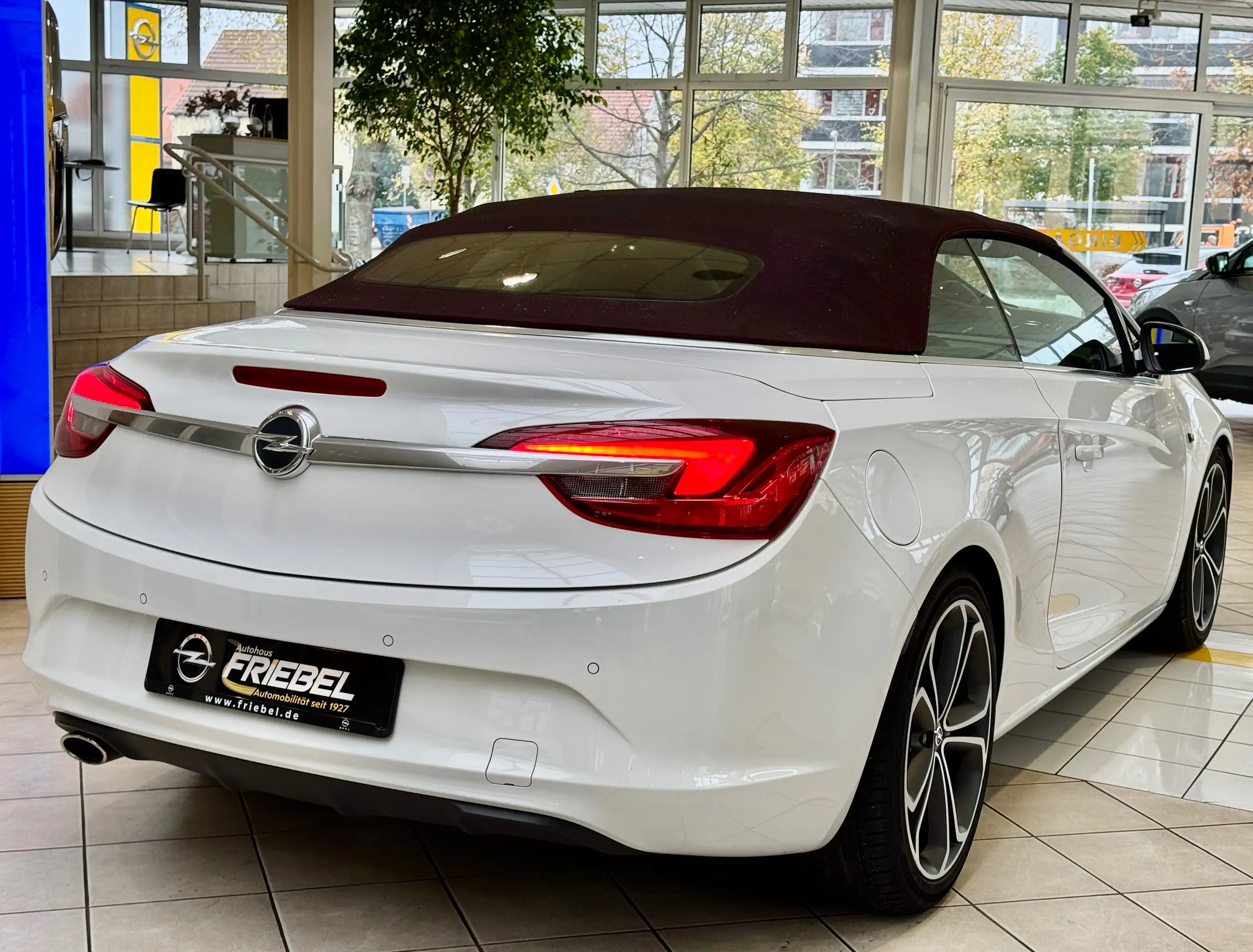 Opel - Cascada