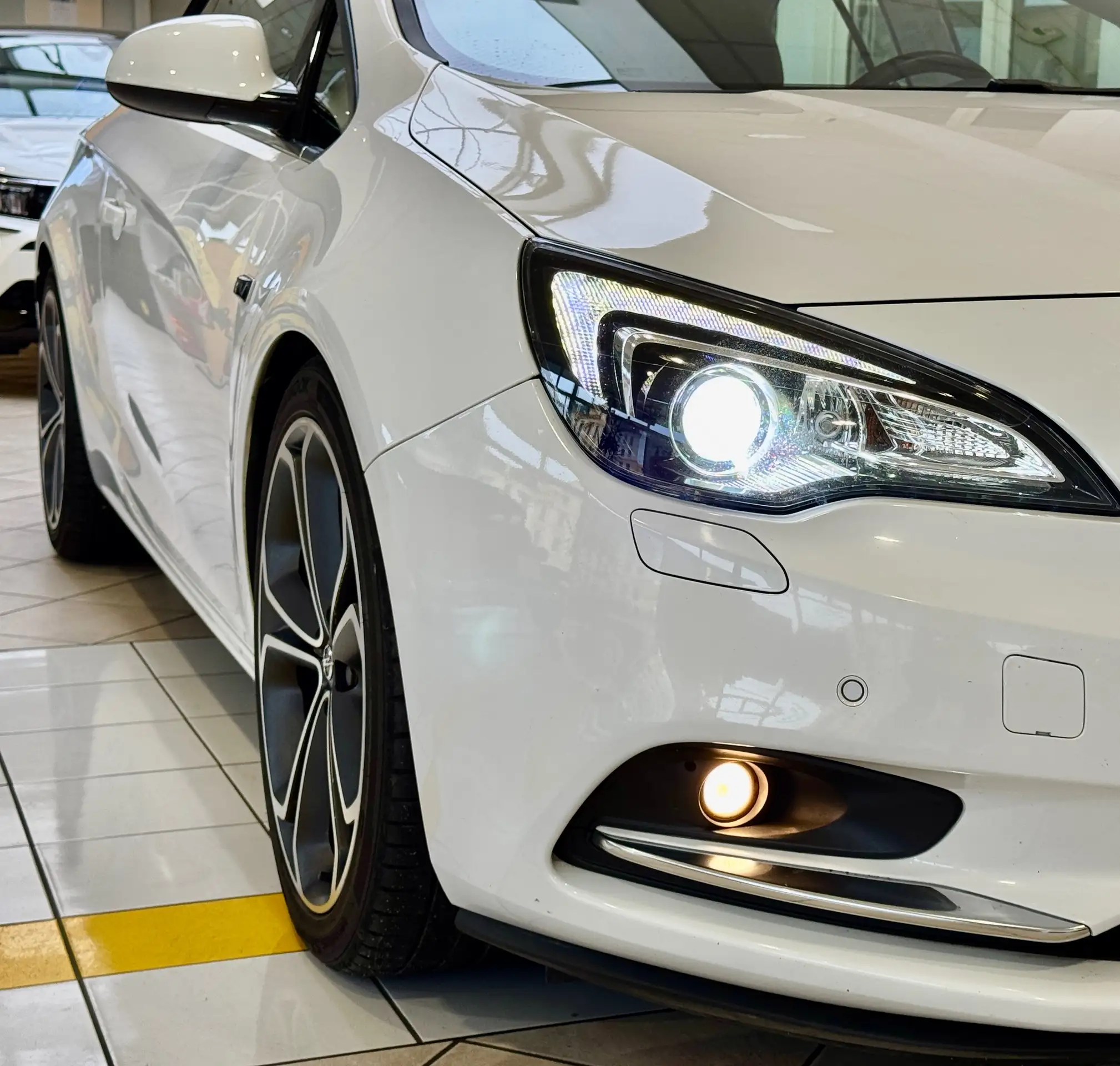 Opel - Cascada