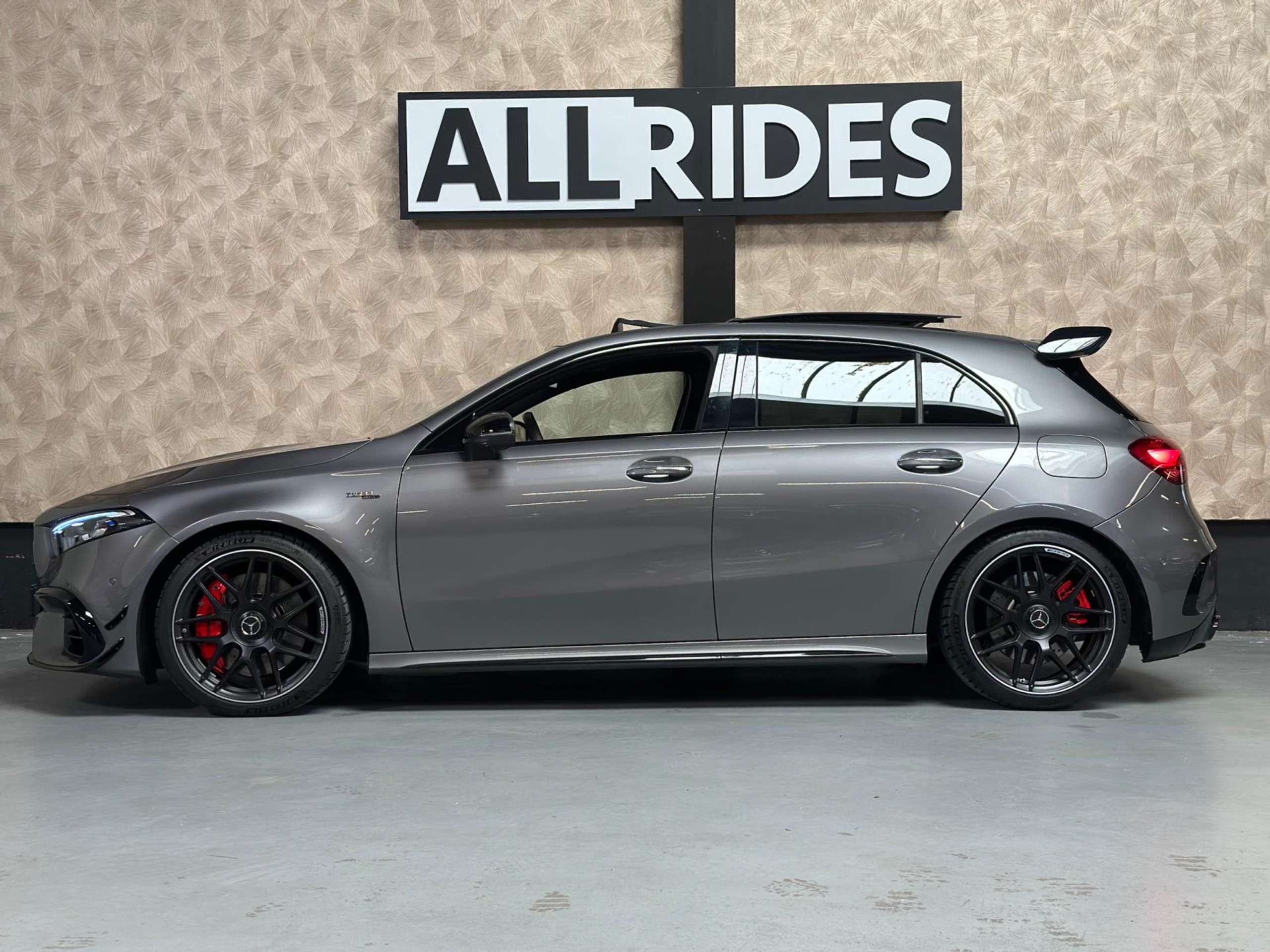 Mercedes-Benz - A 45 AMG