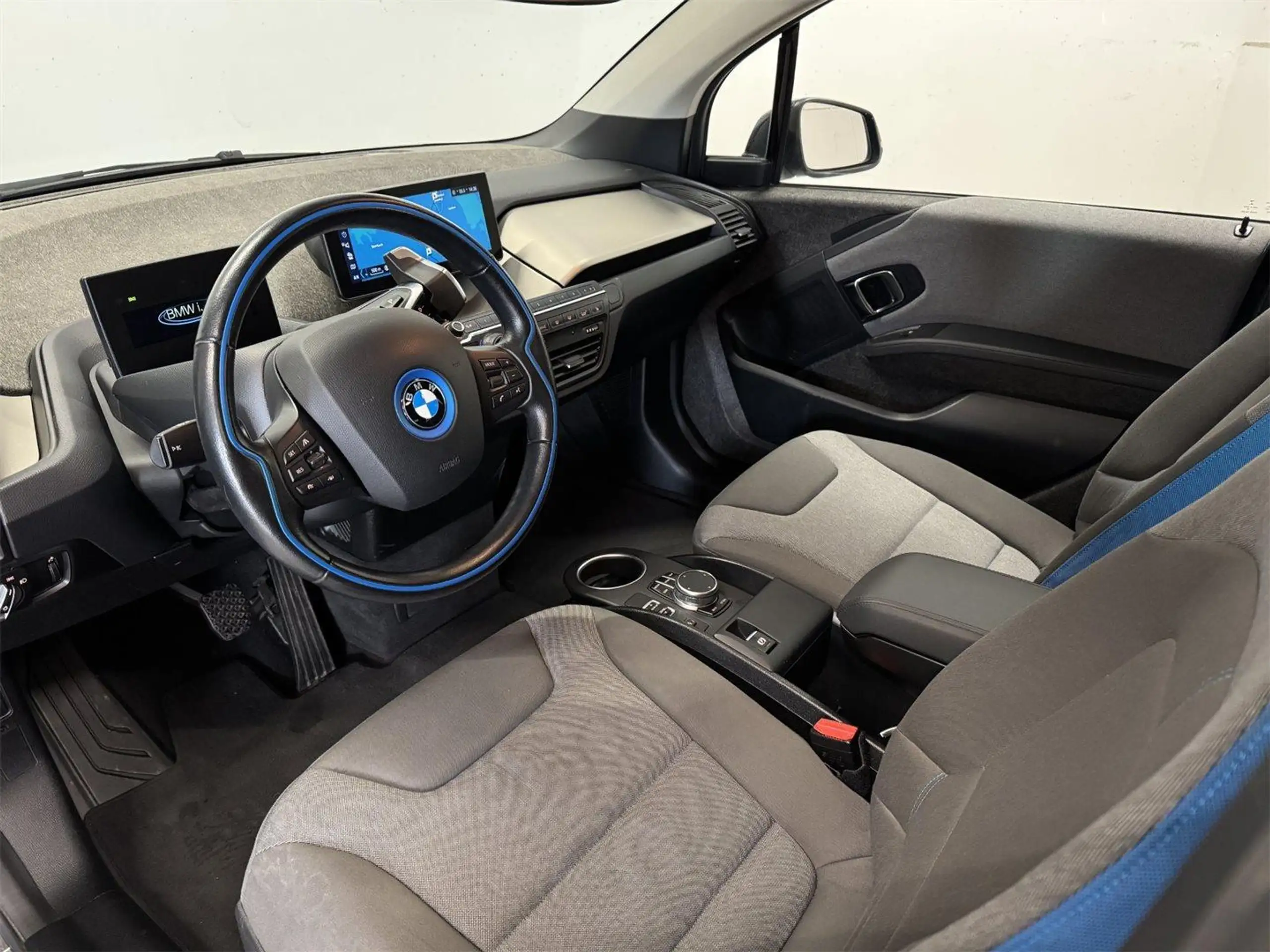 BMW - i3