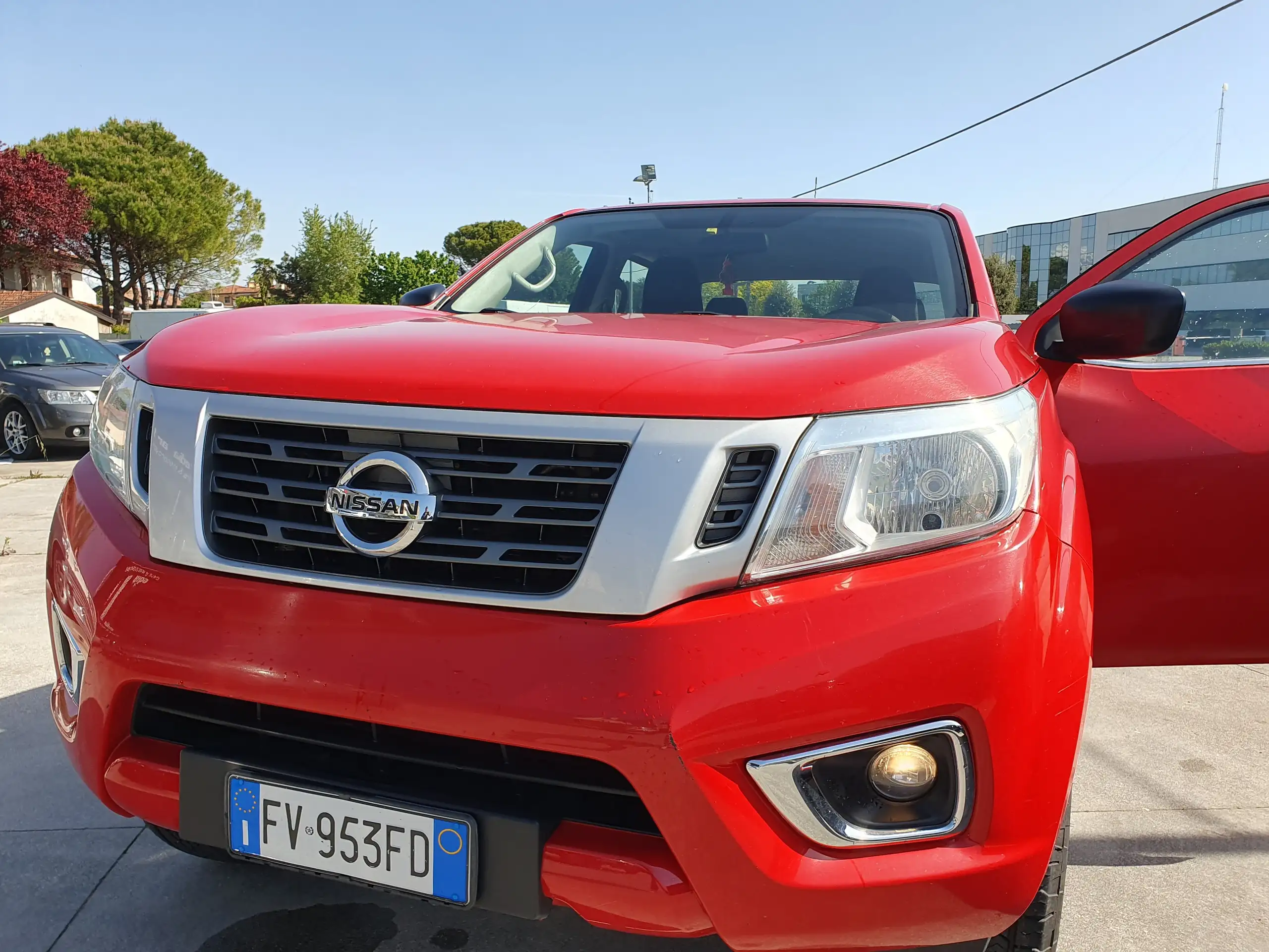 Nissan - Navara