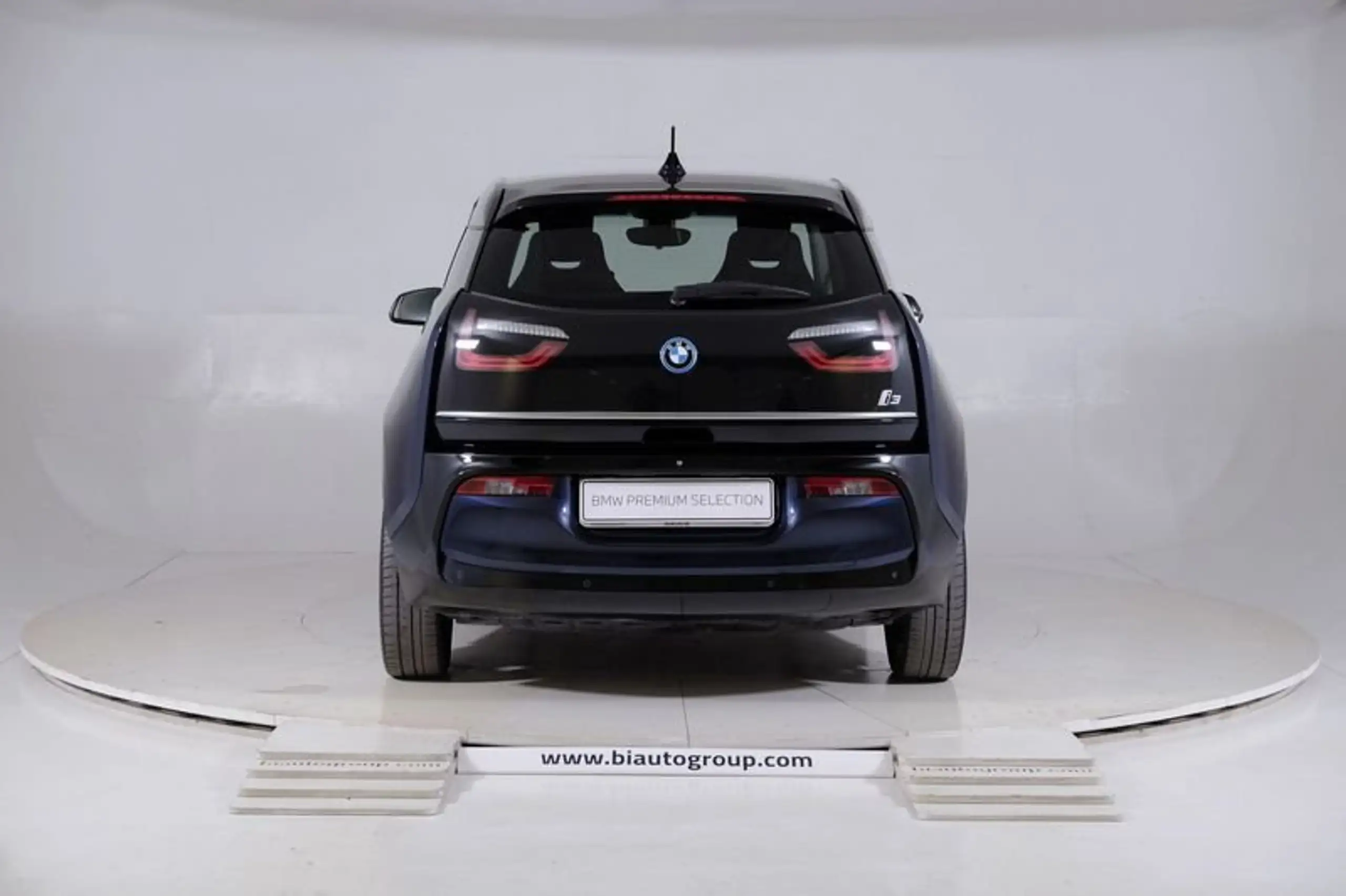 BMW - i3