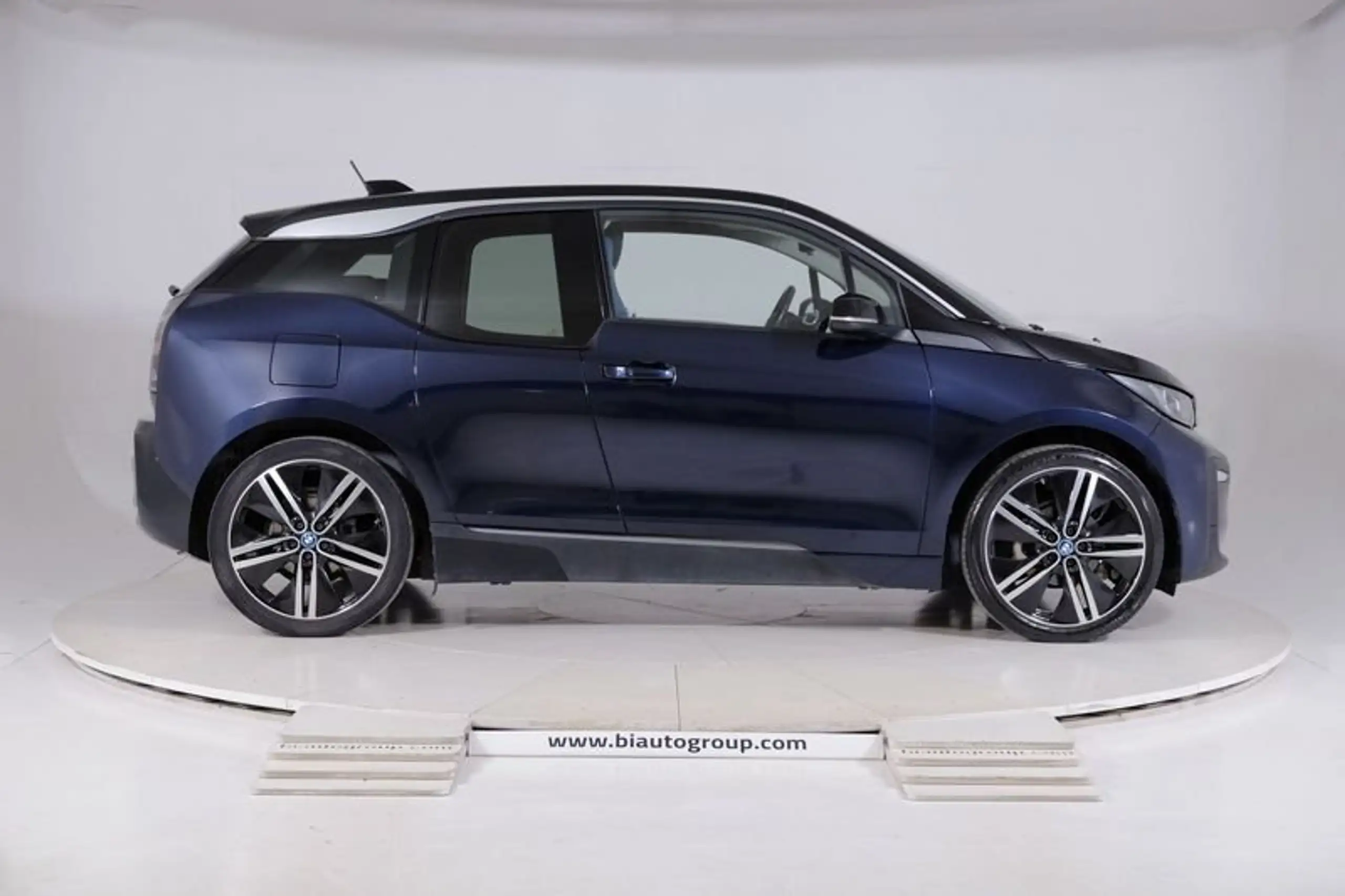 BMW - i3