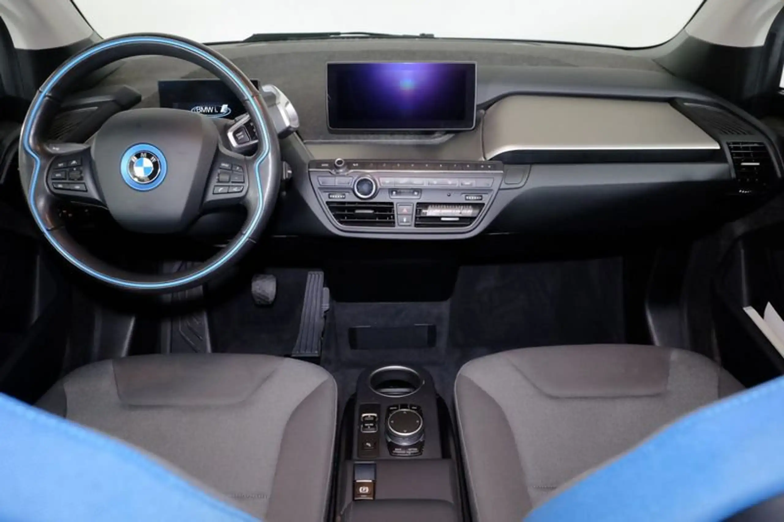 BMW - i3