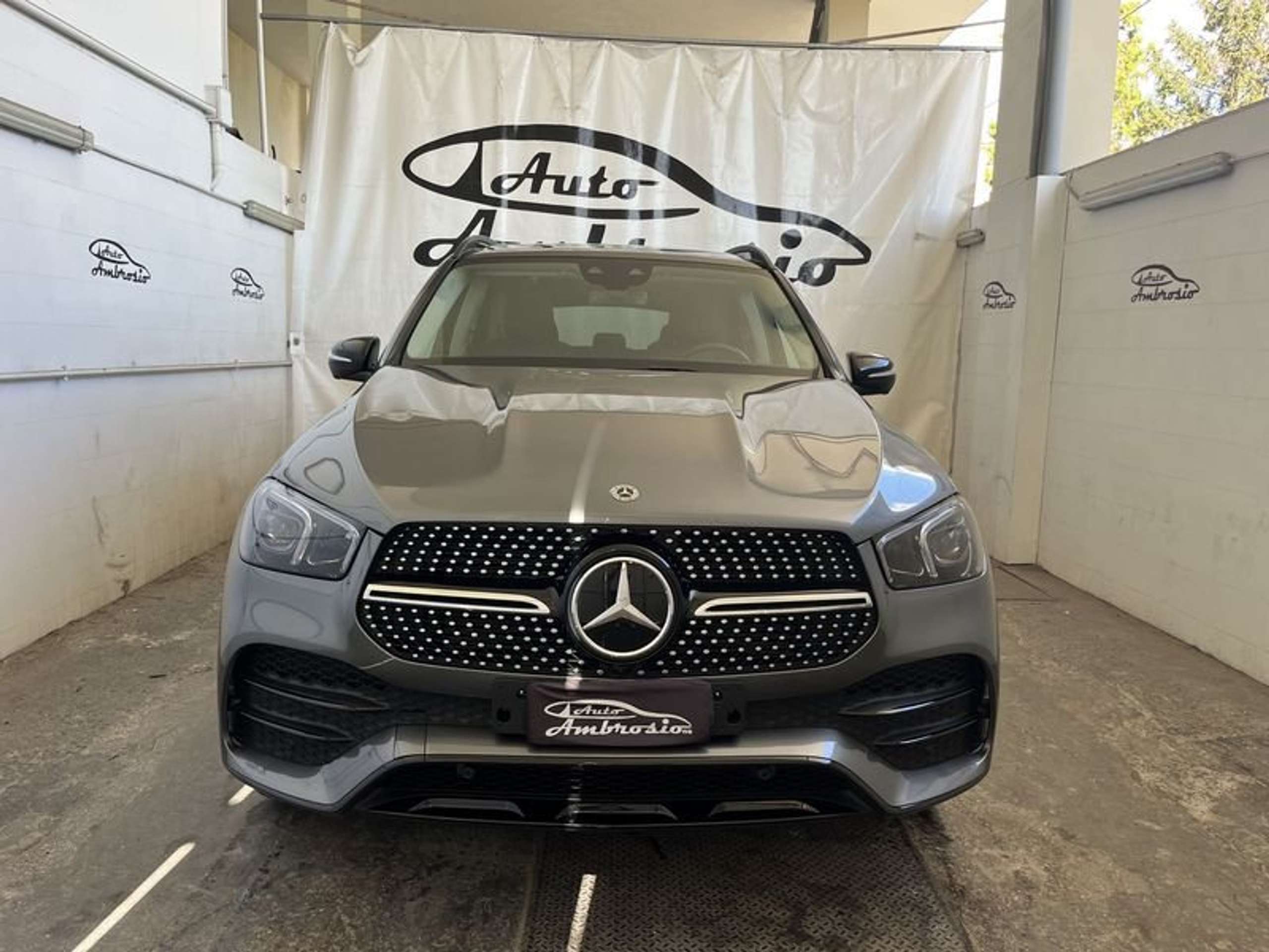 Mercedes-Benz - GLE 300