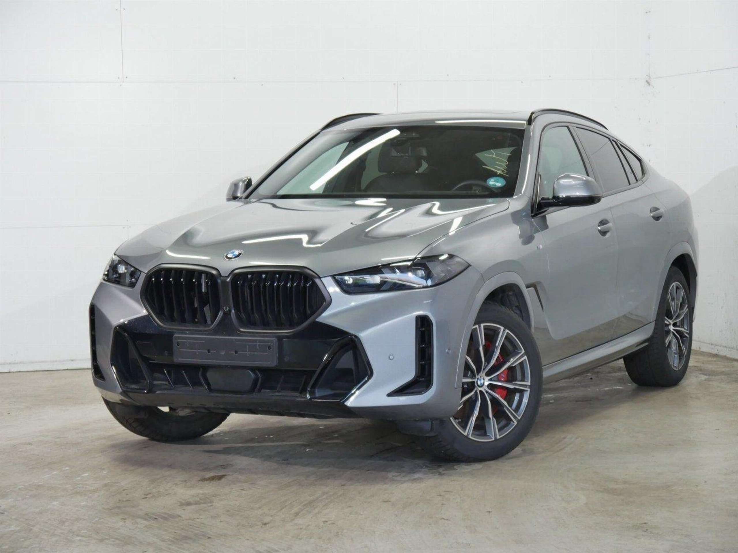 BMW - X6