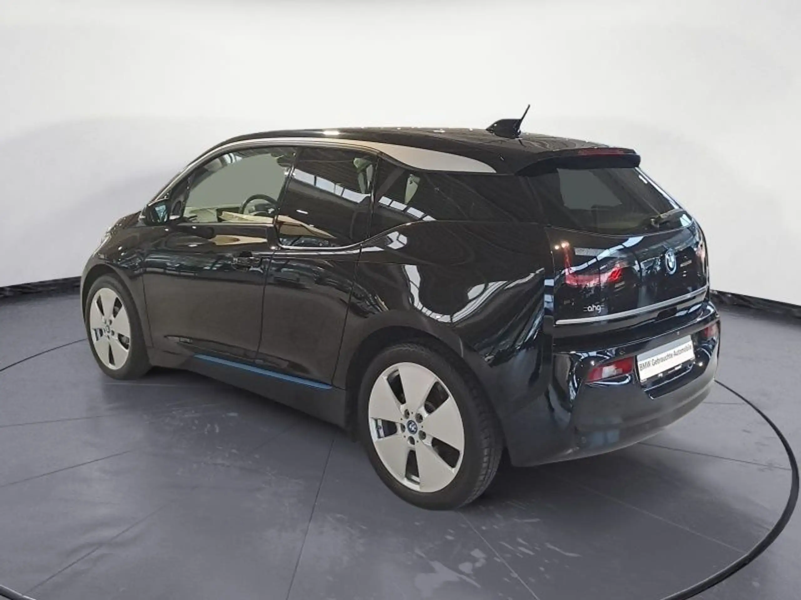 BMW - i3