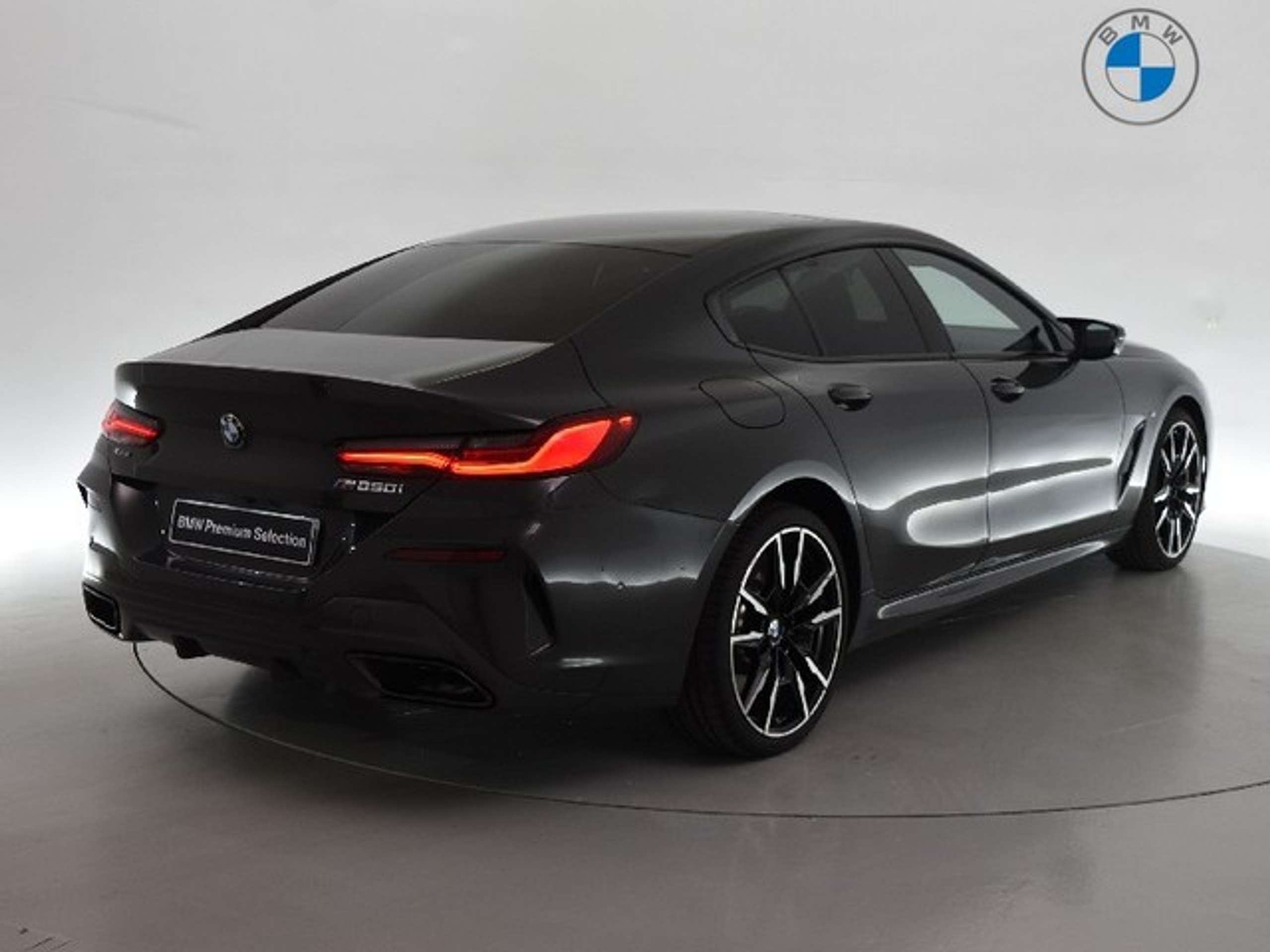 BMW - M850