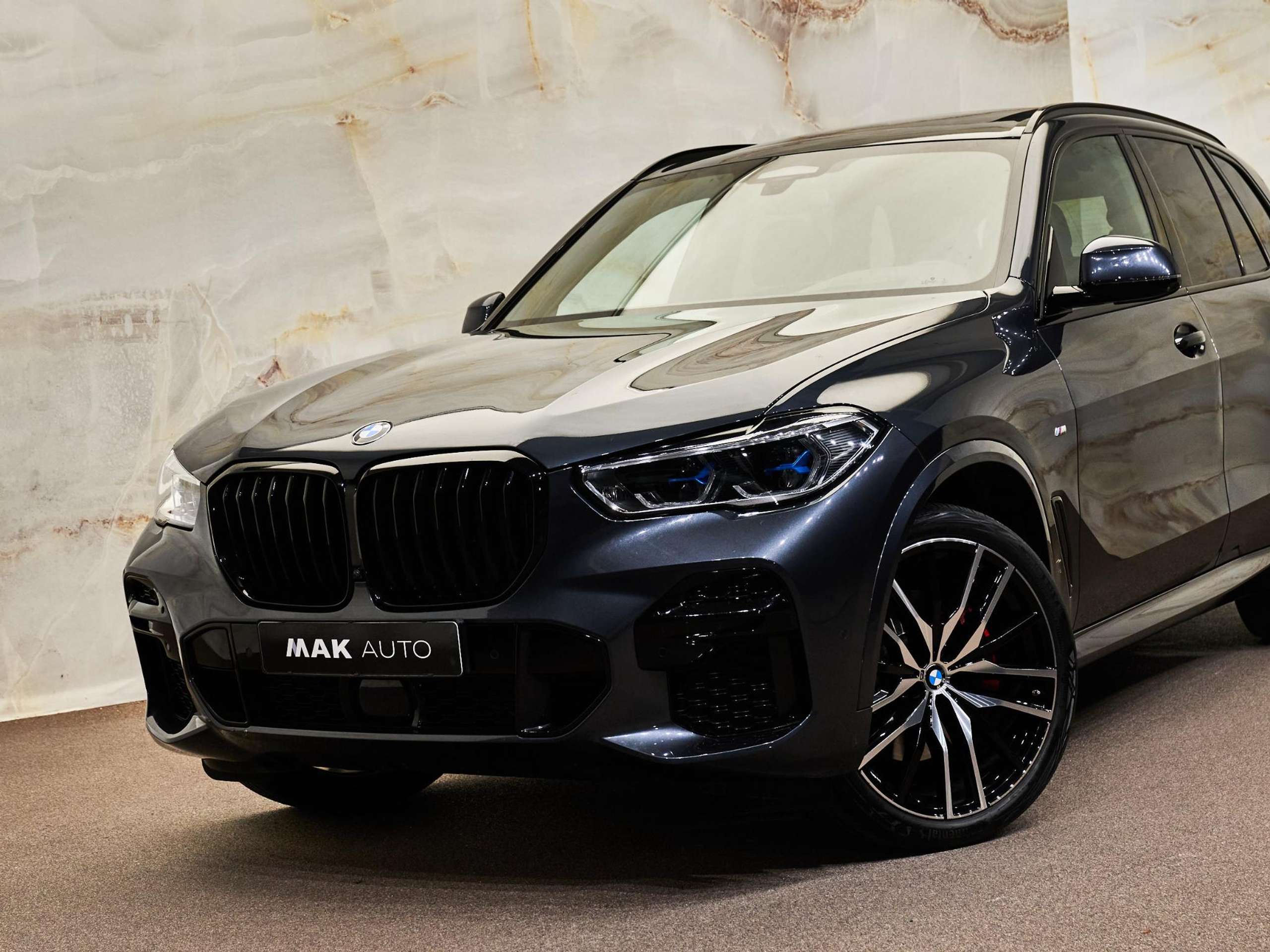 BMW - X5